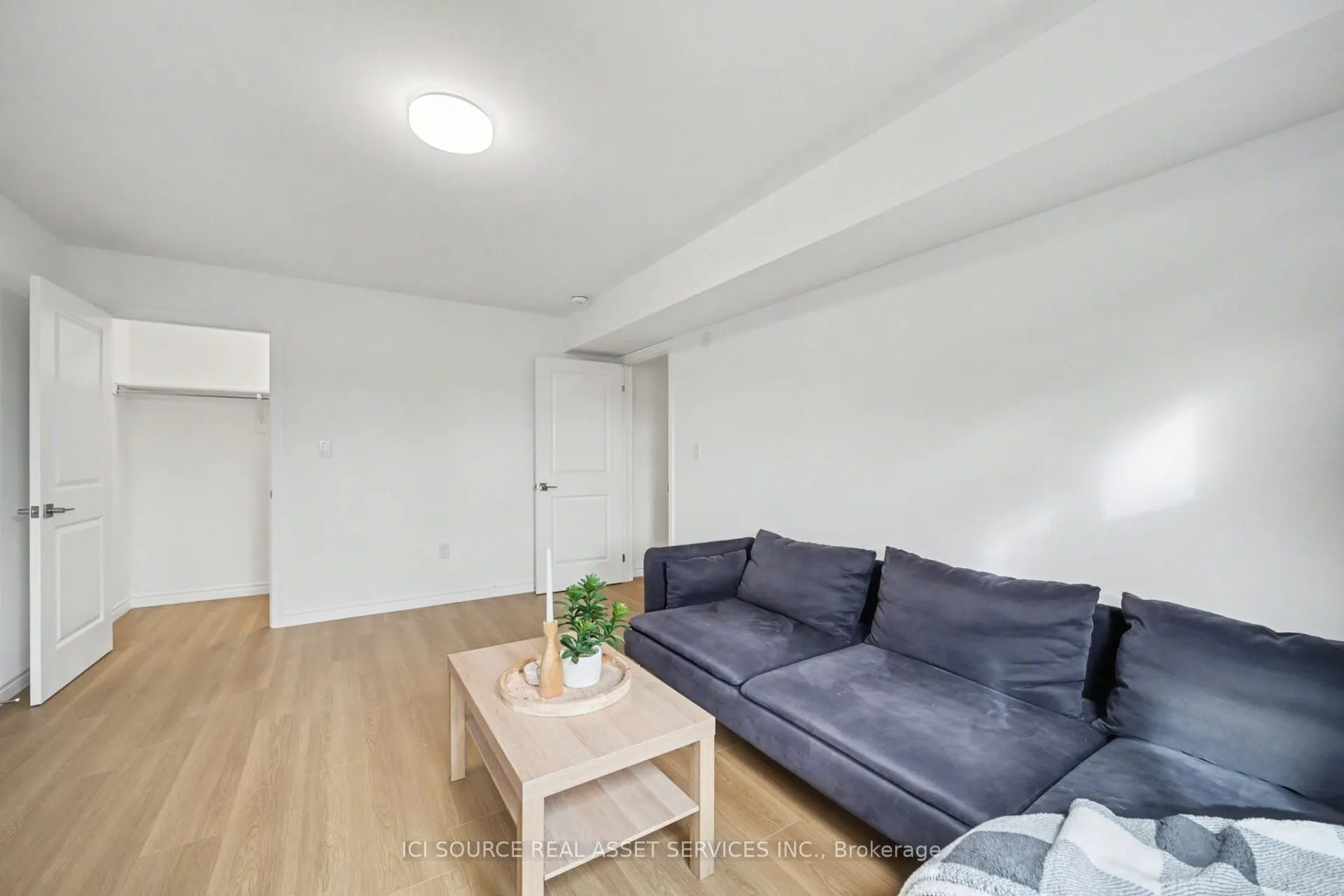 2 Slessor Boulevard #10