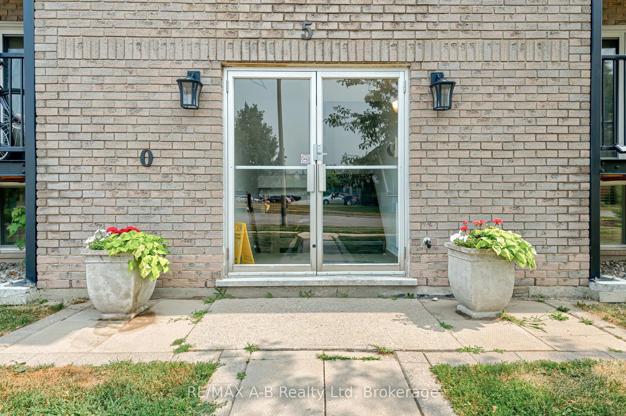 50 Campbell Court #106