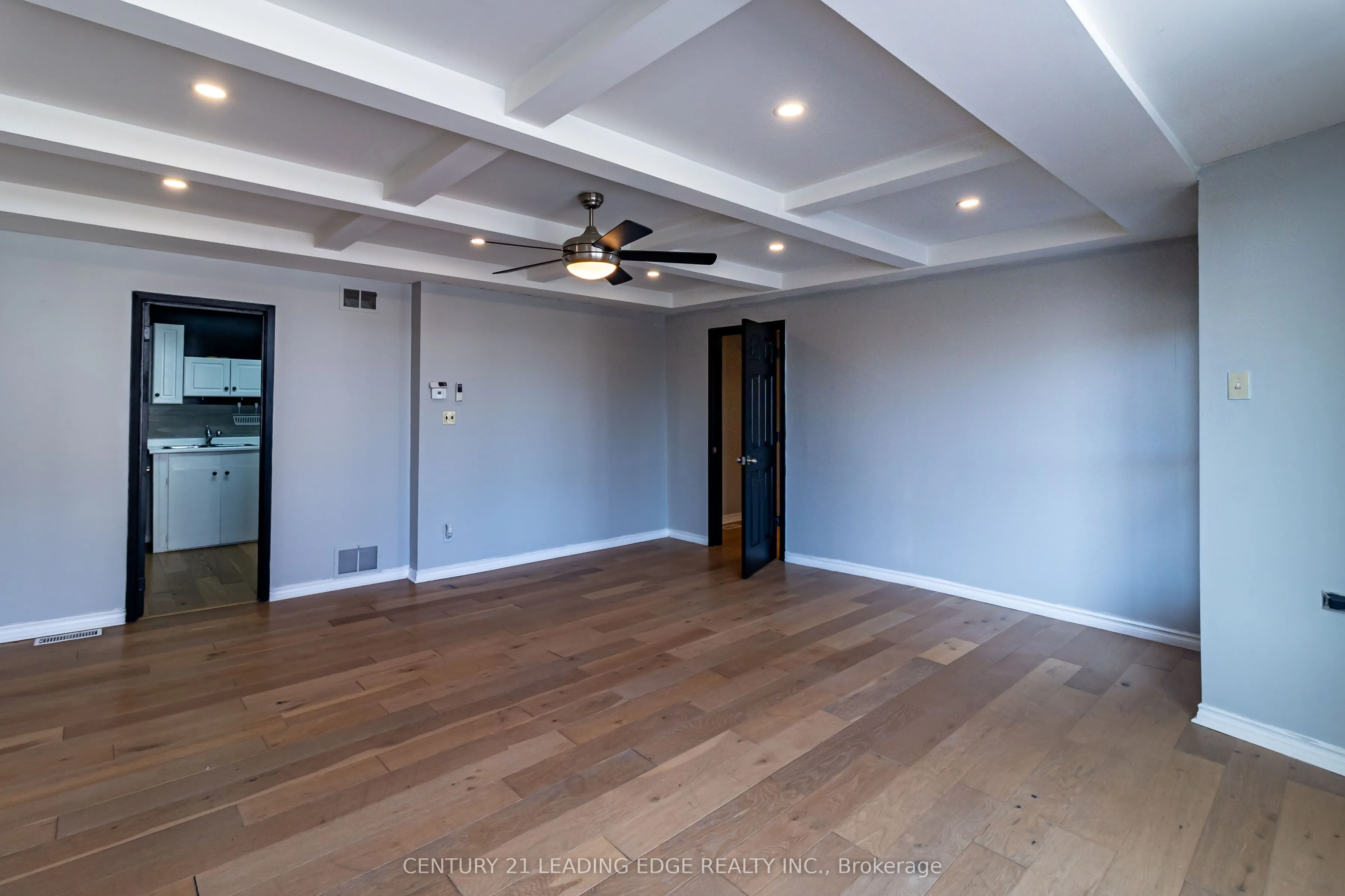223 Main Street W