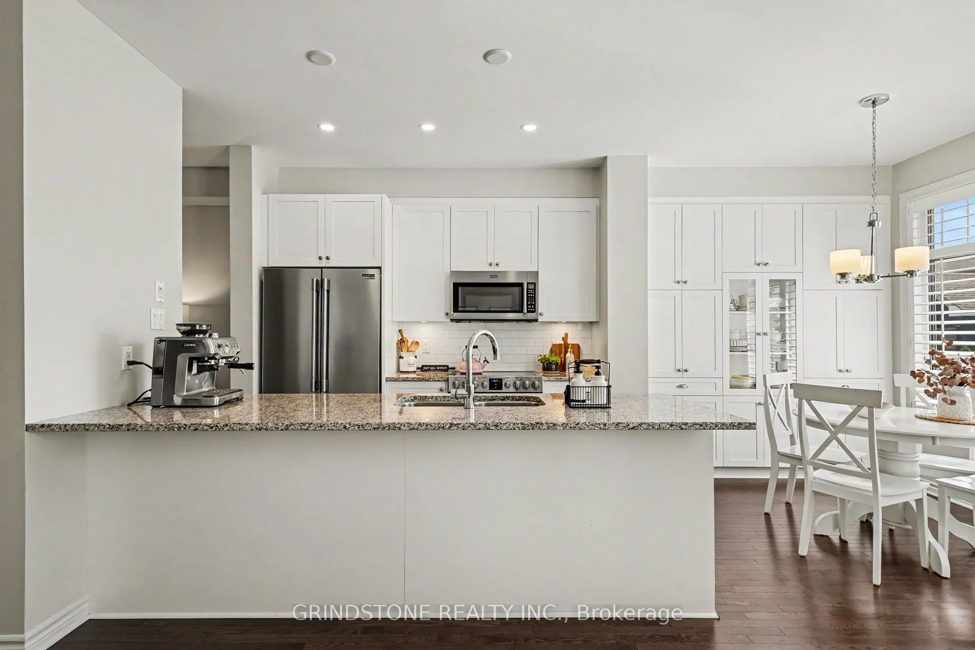 203 Trollius Way
