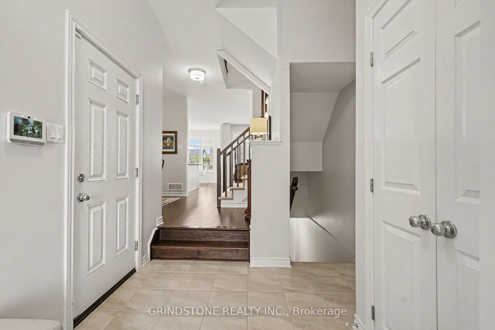 203 Trollius Way
