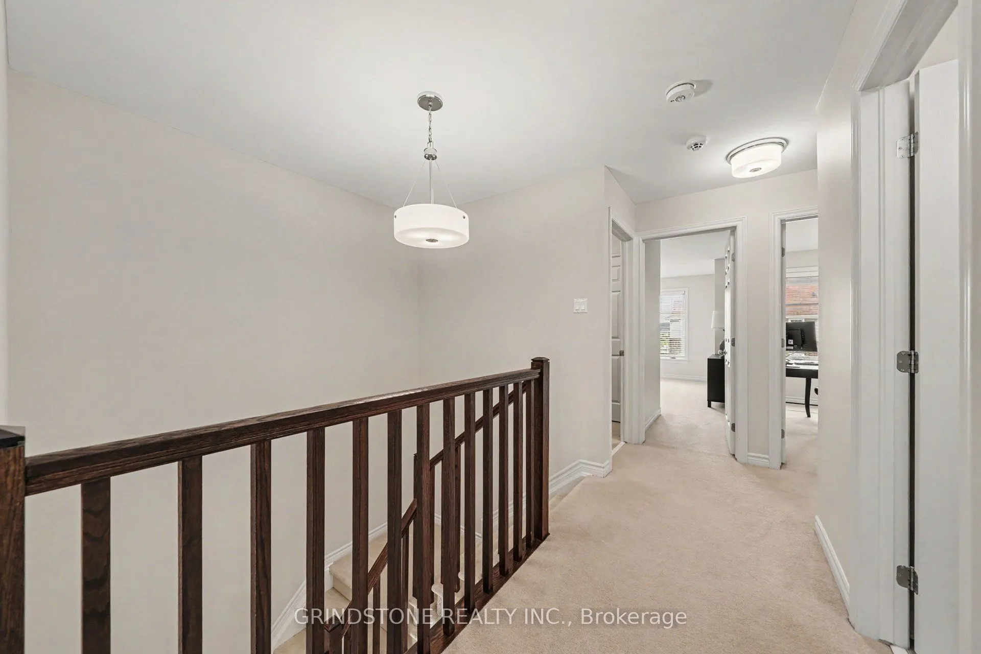 203 Trollius Way