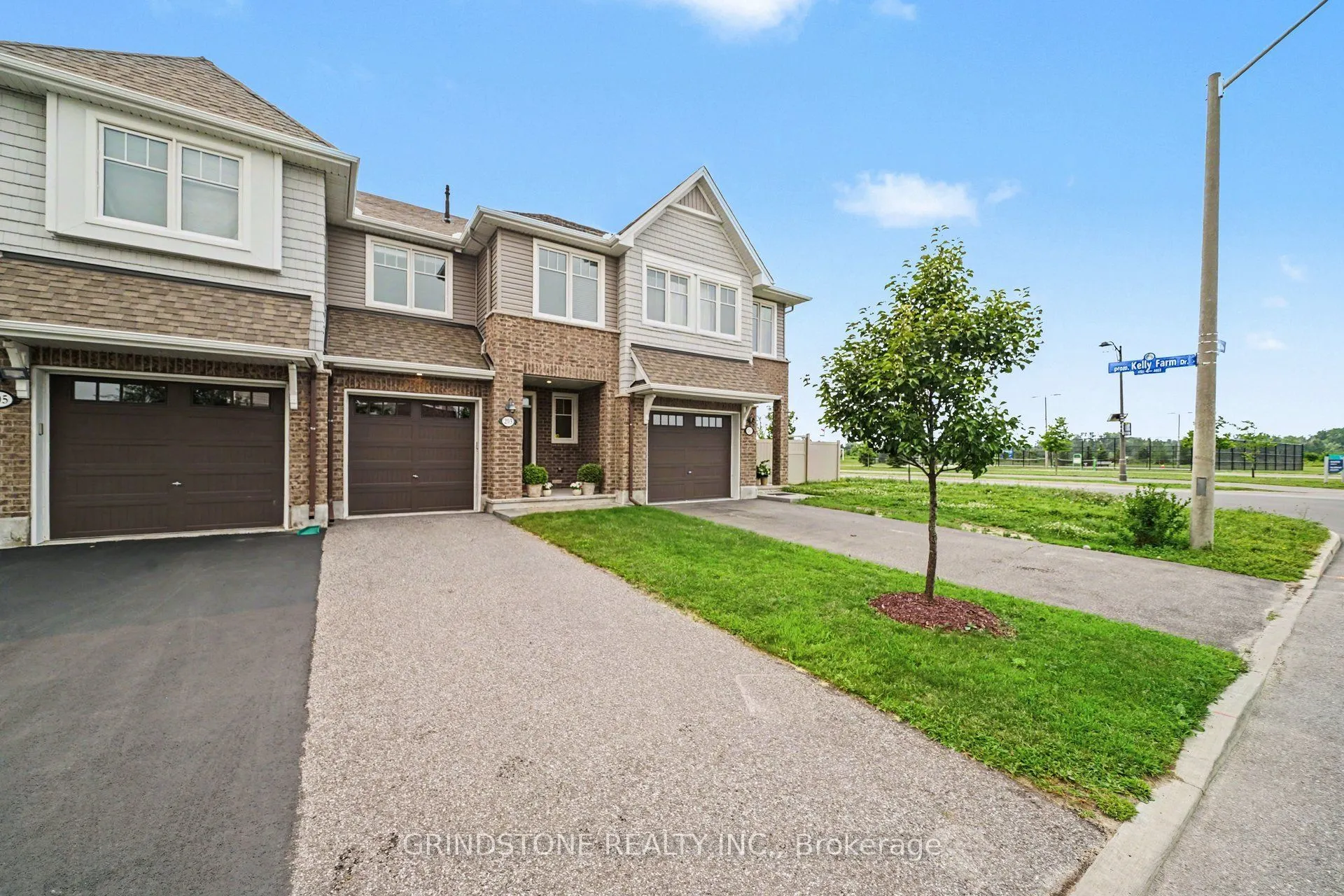 203 Trollius Way