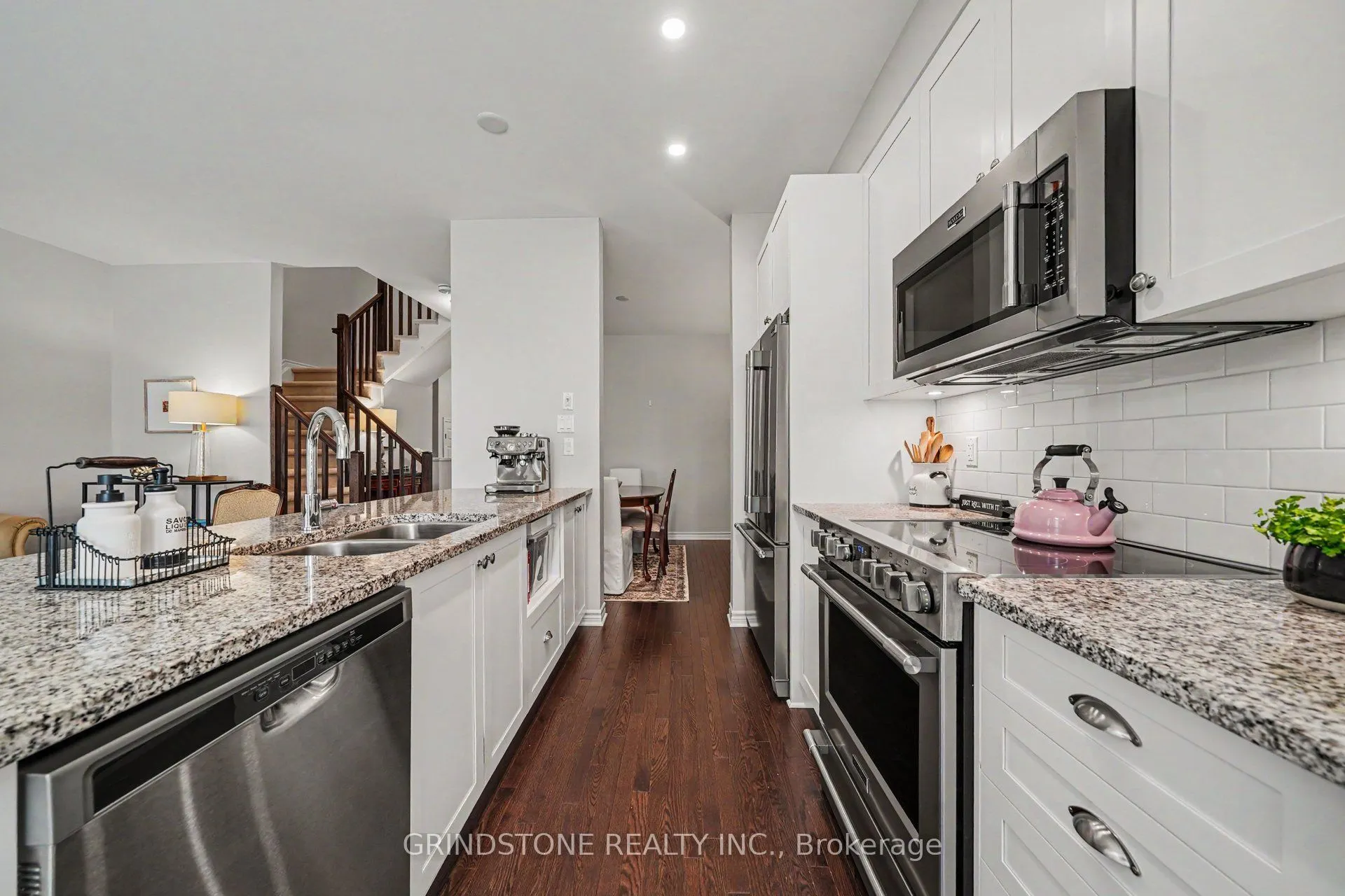 203 Trollius Way