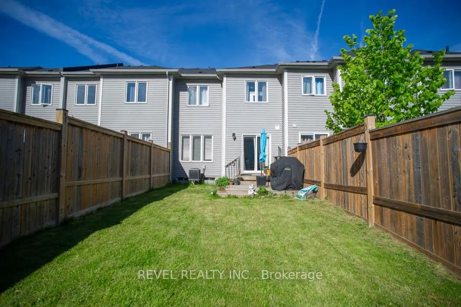 153 English Lane