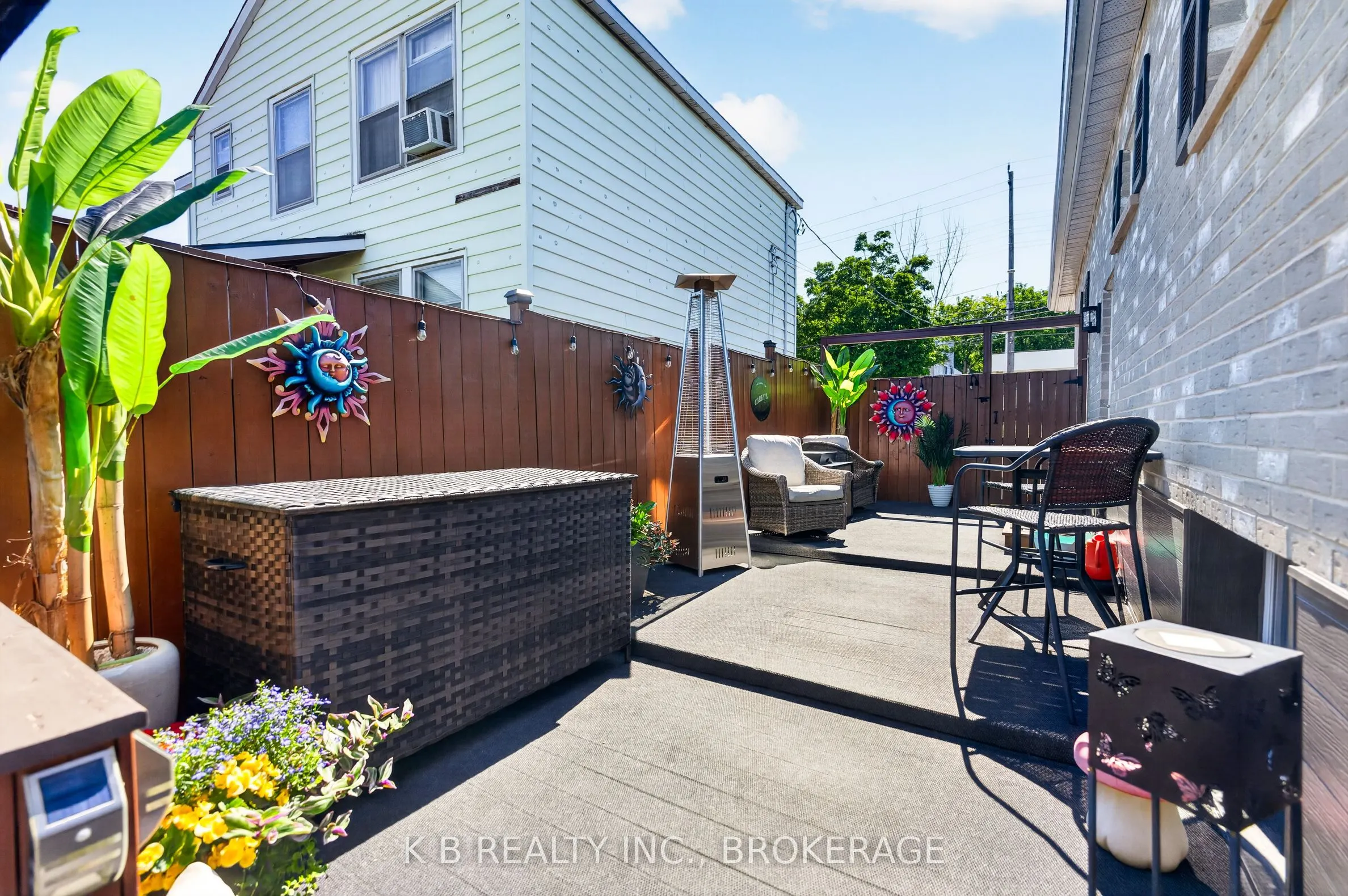 581 Division Street