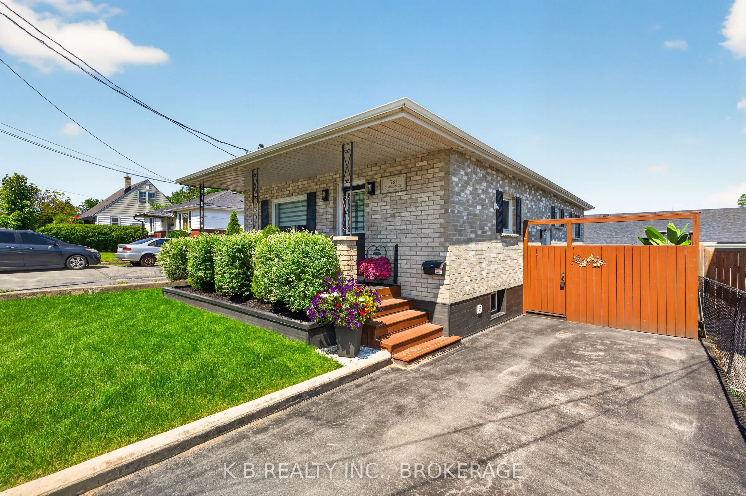 581 Division Street