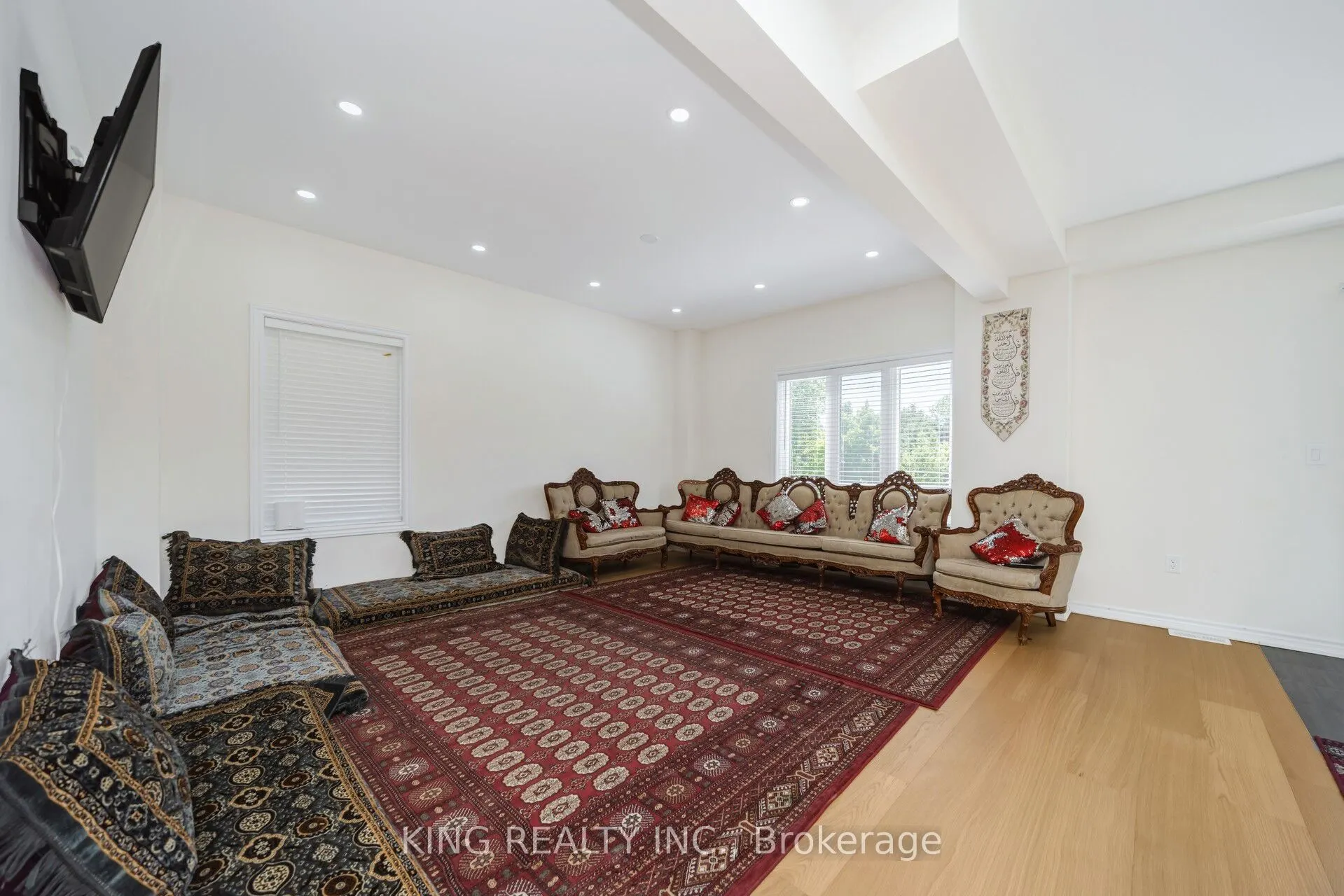 7 Todd Crescent