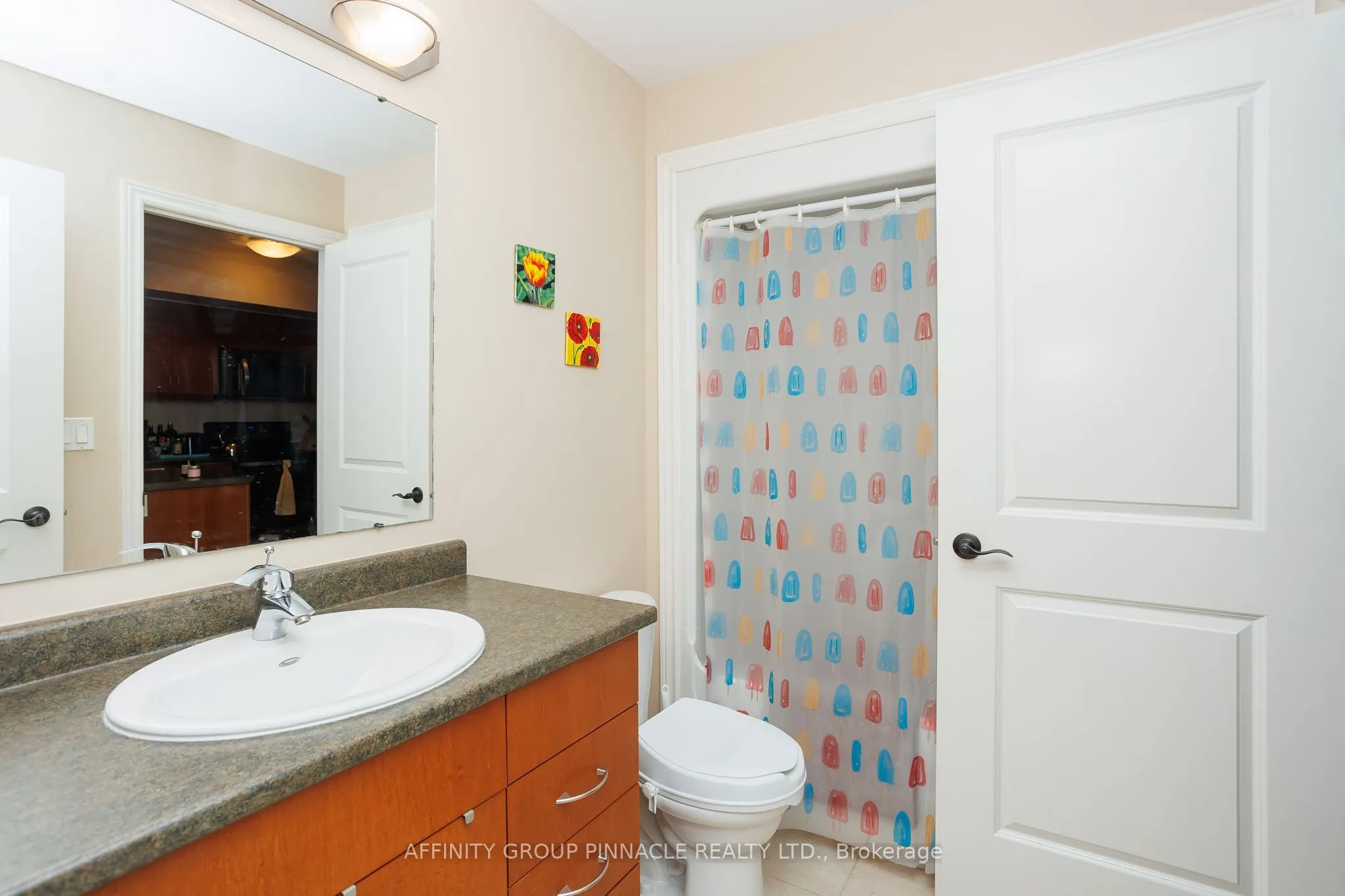 94 Francis Street W #105