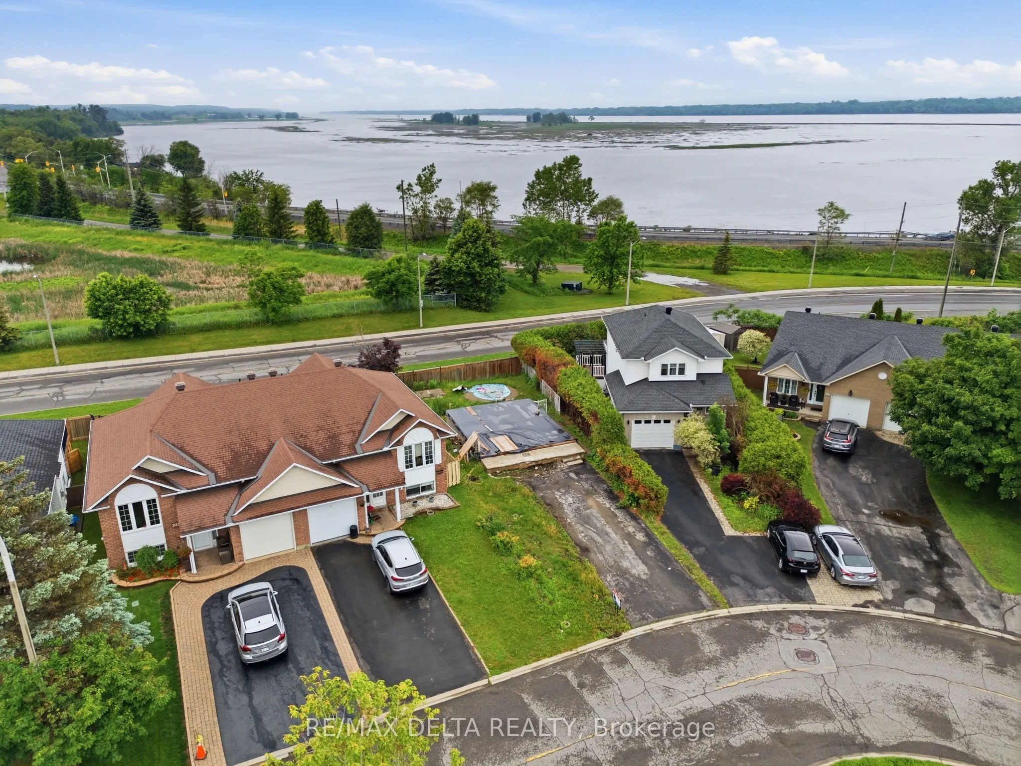 2165 Cecile Crescent