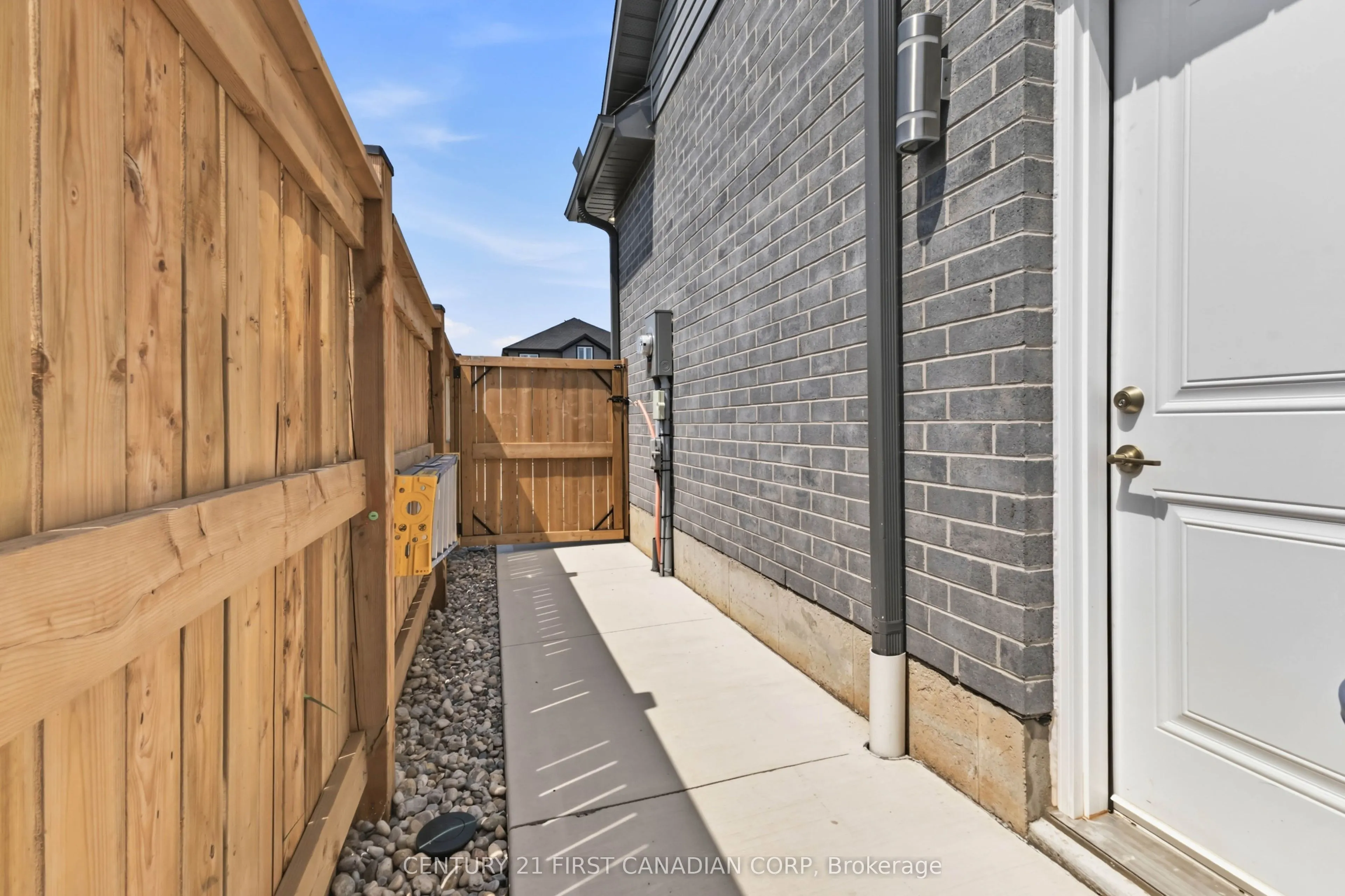 68 Rosina Lane