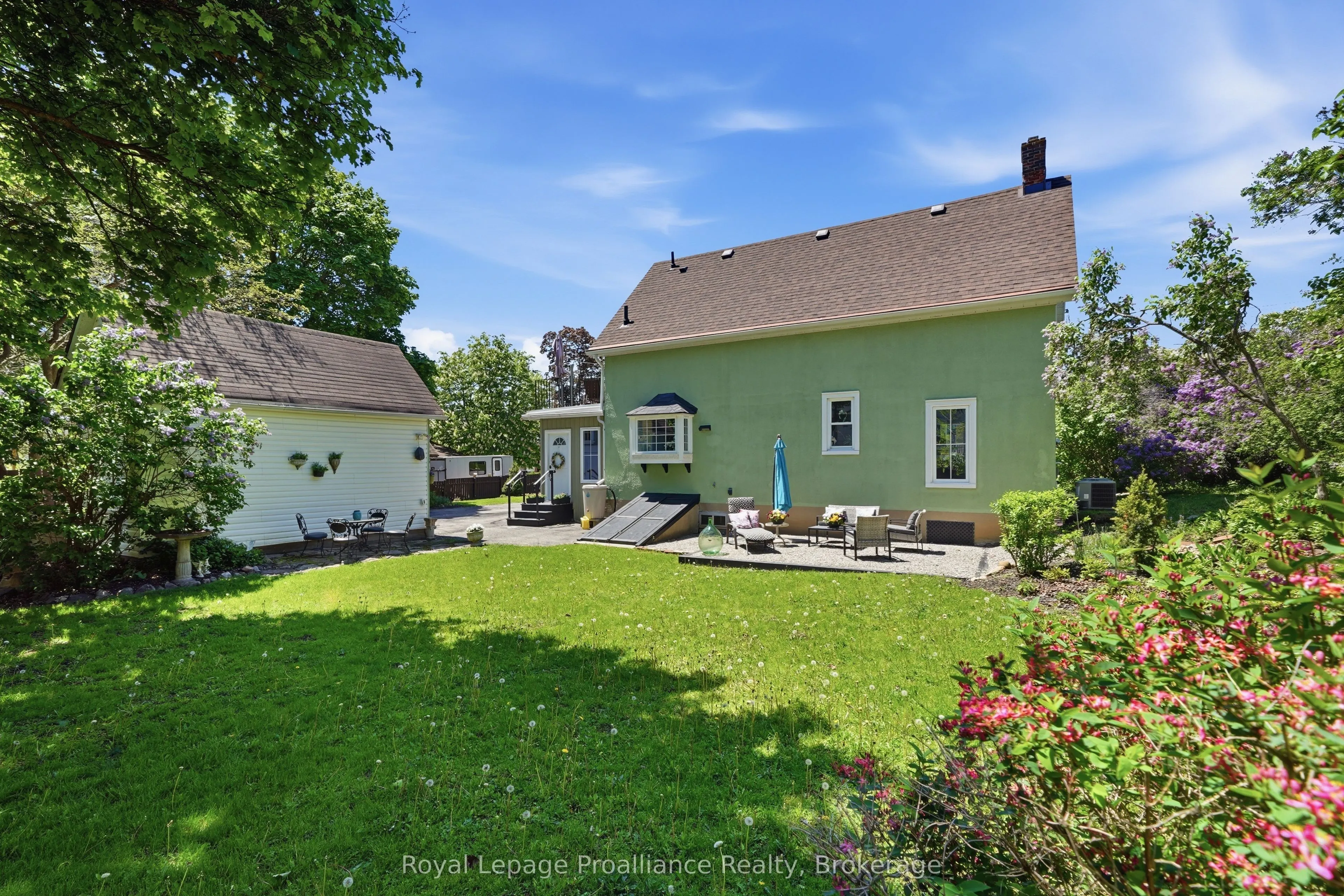 195 Maclellan Avenue