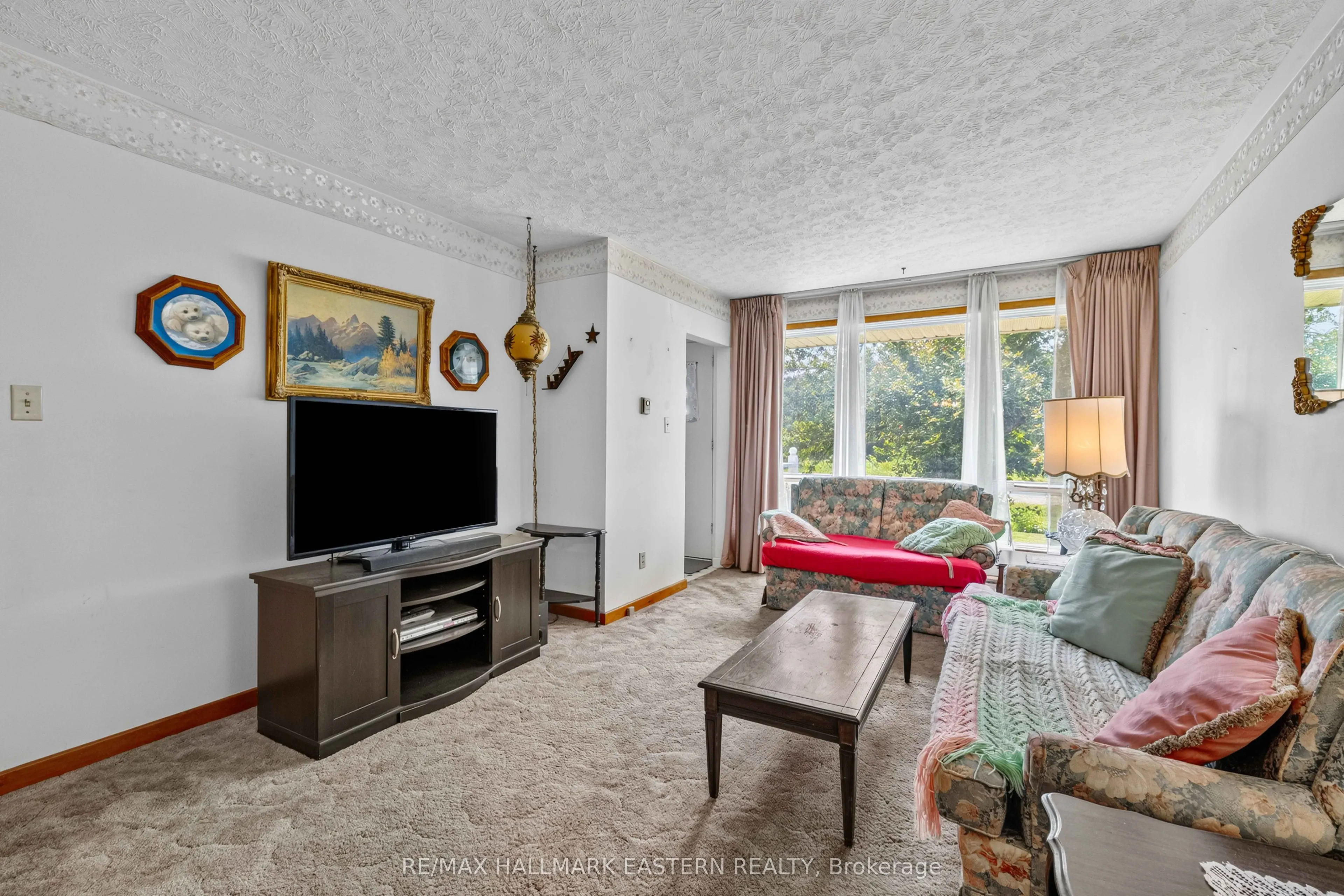 921 Robinson Road