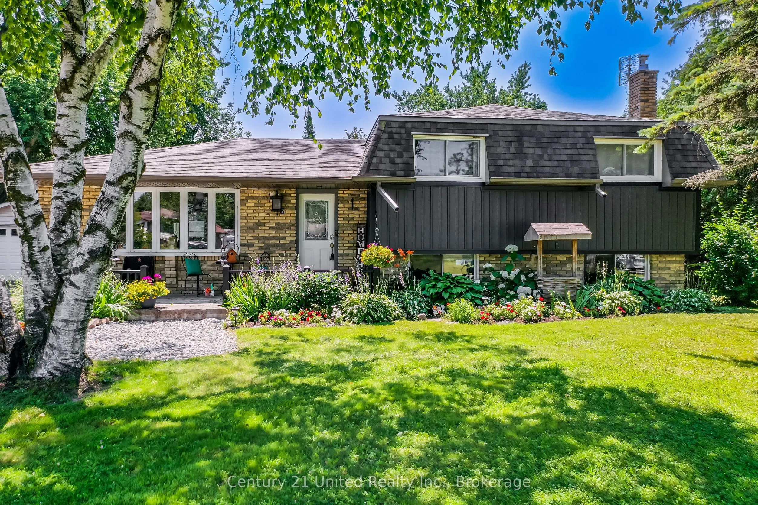 16 Janet Drive