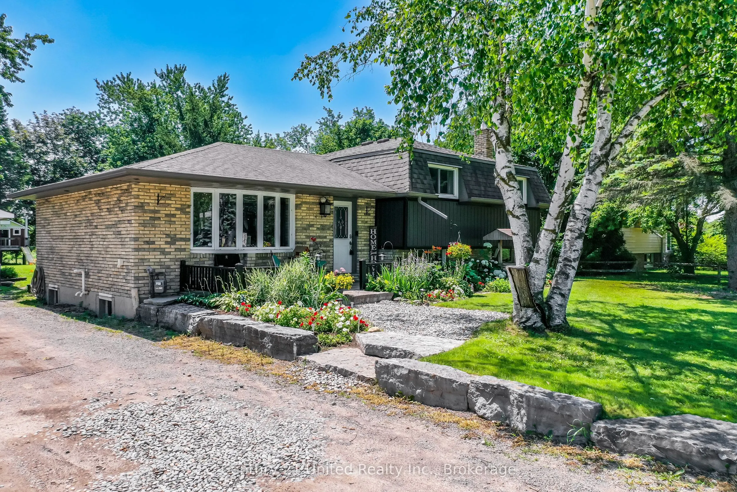 16 Janet Drive