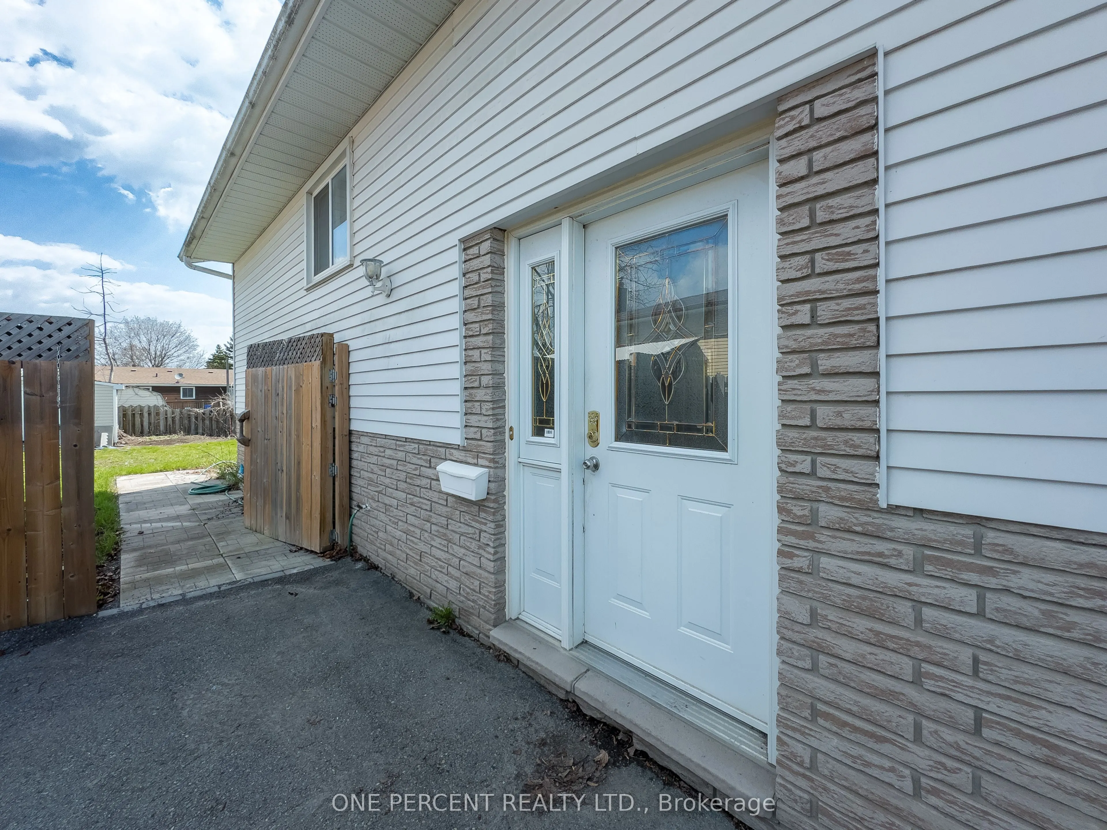 211 REID Street