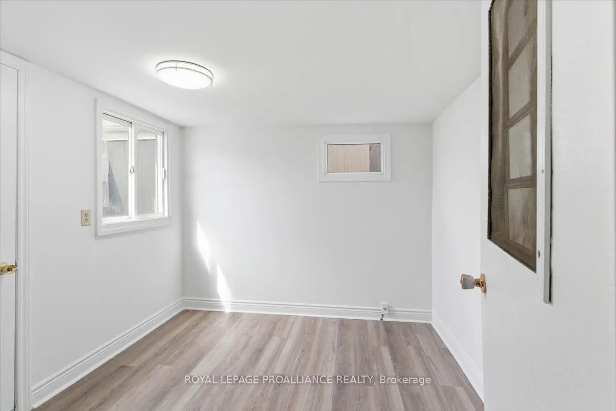 311 Dundas Street E #47