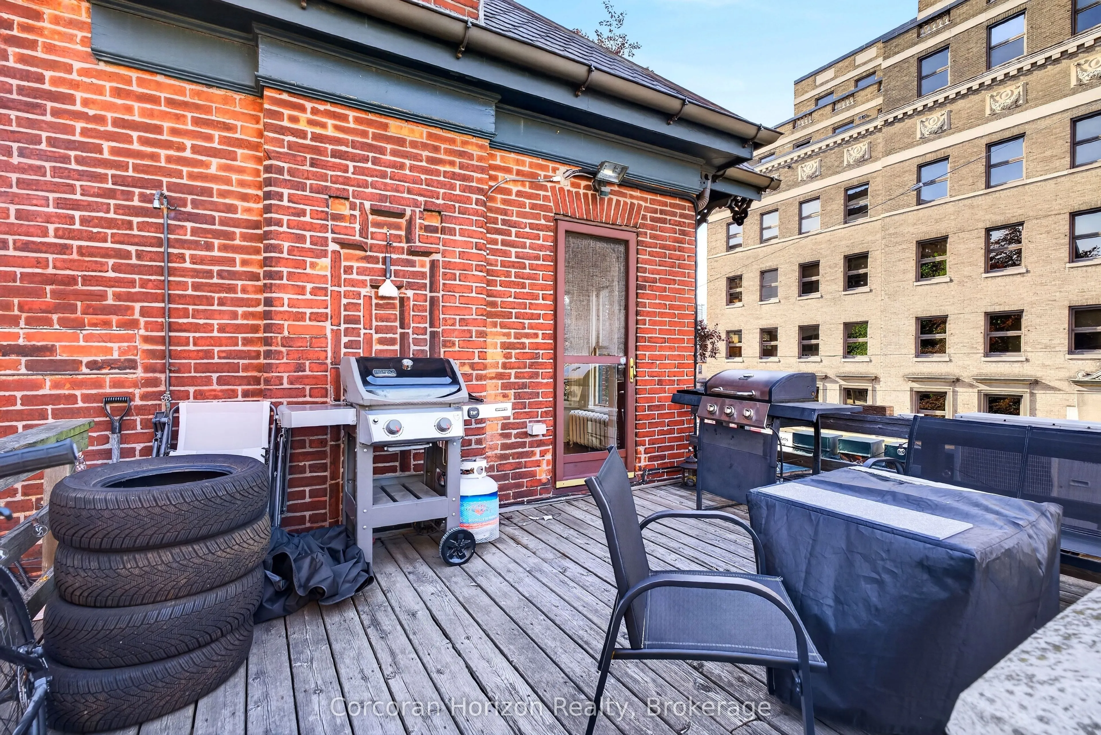 183 James Street S #2