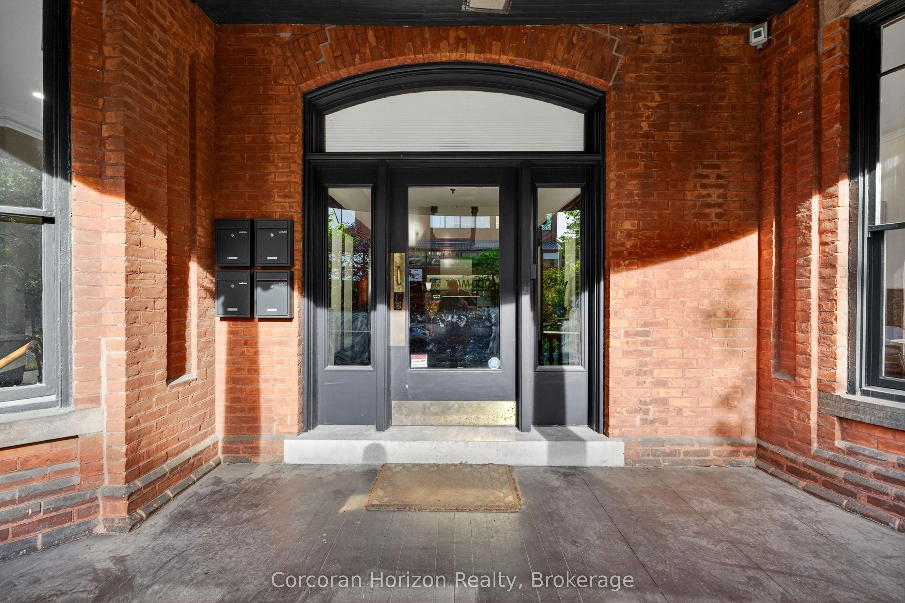 183 James Street S #2