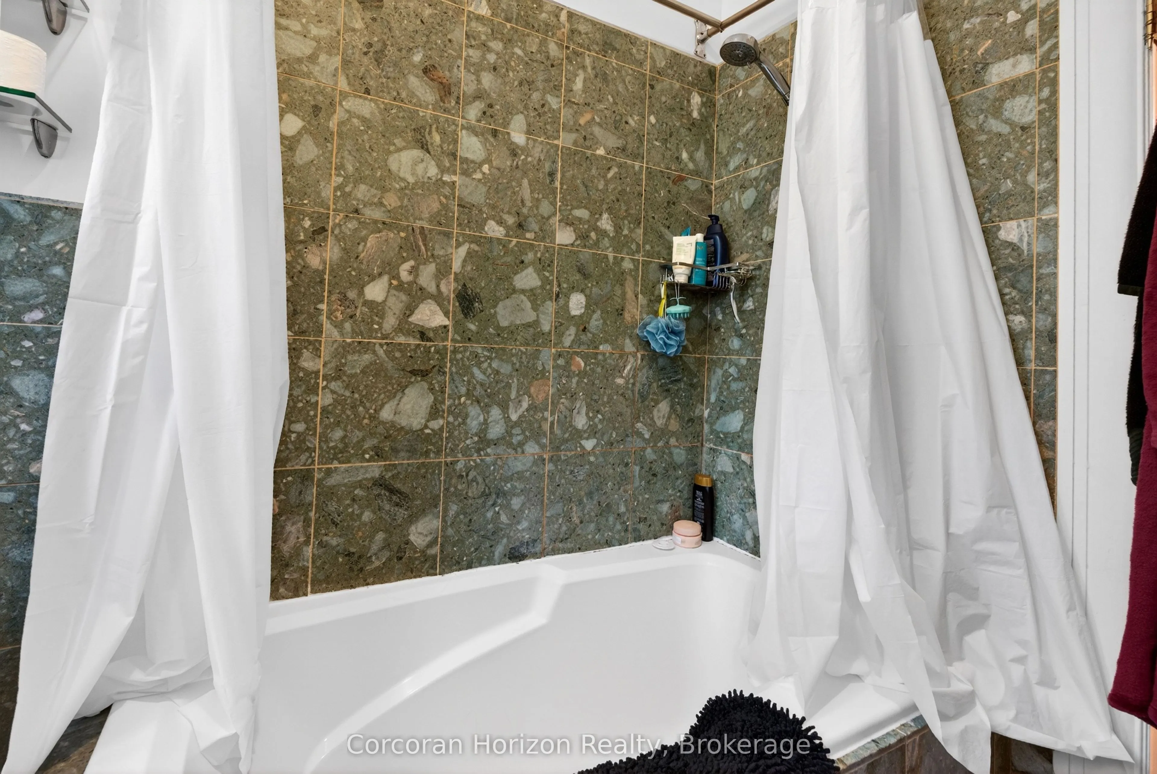 183 James Street S #2