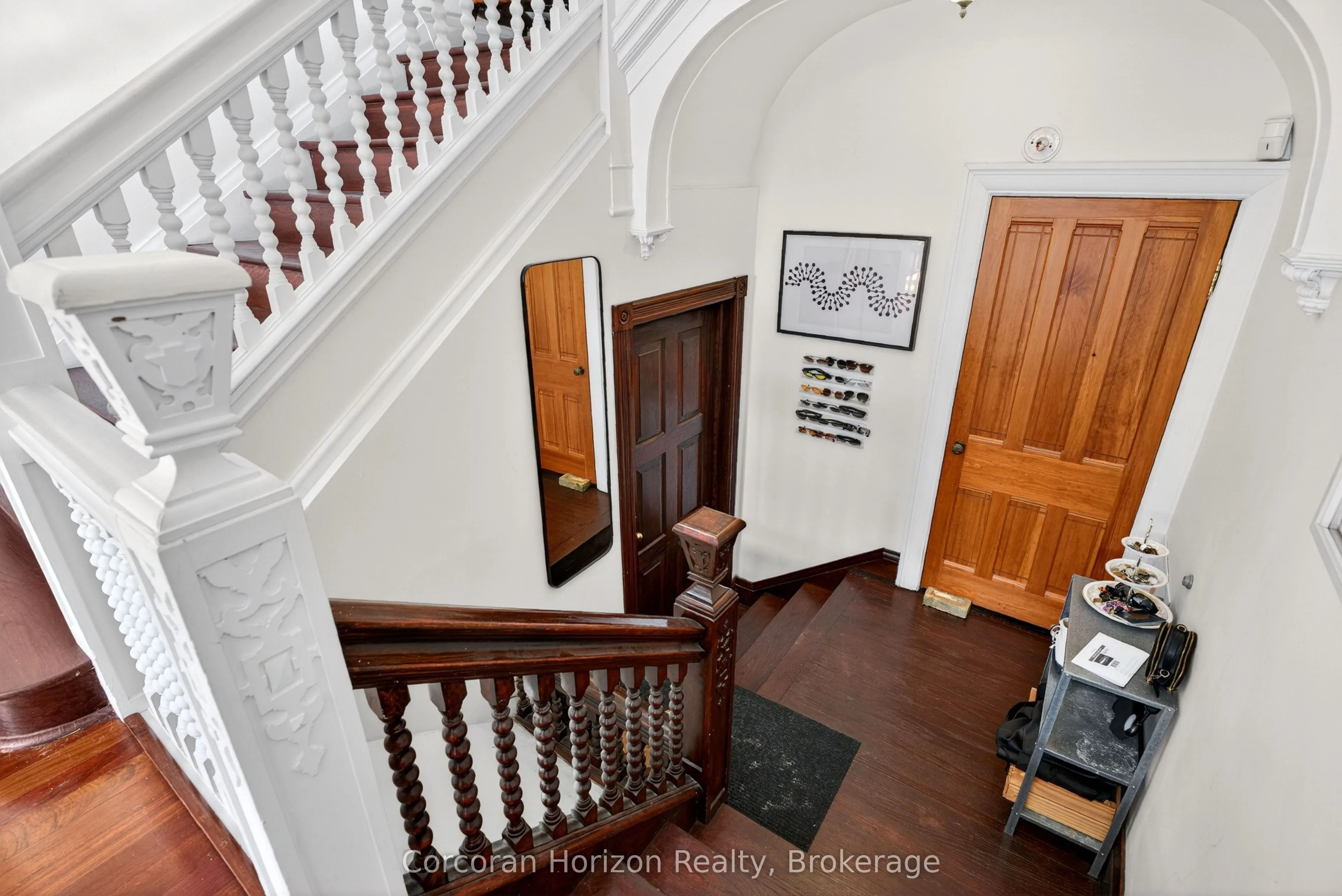 183 James Street S #2