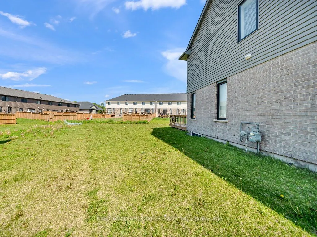 51 Keba Crescent N