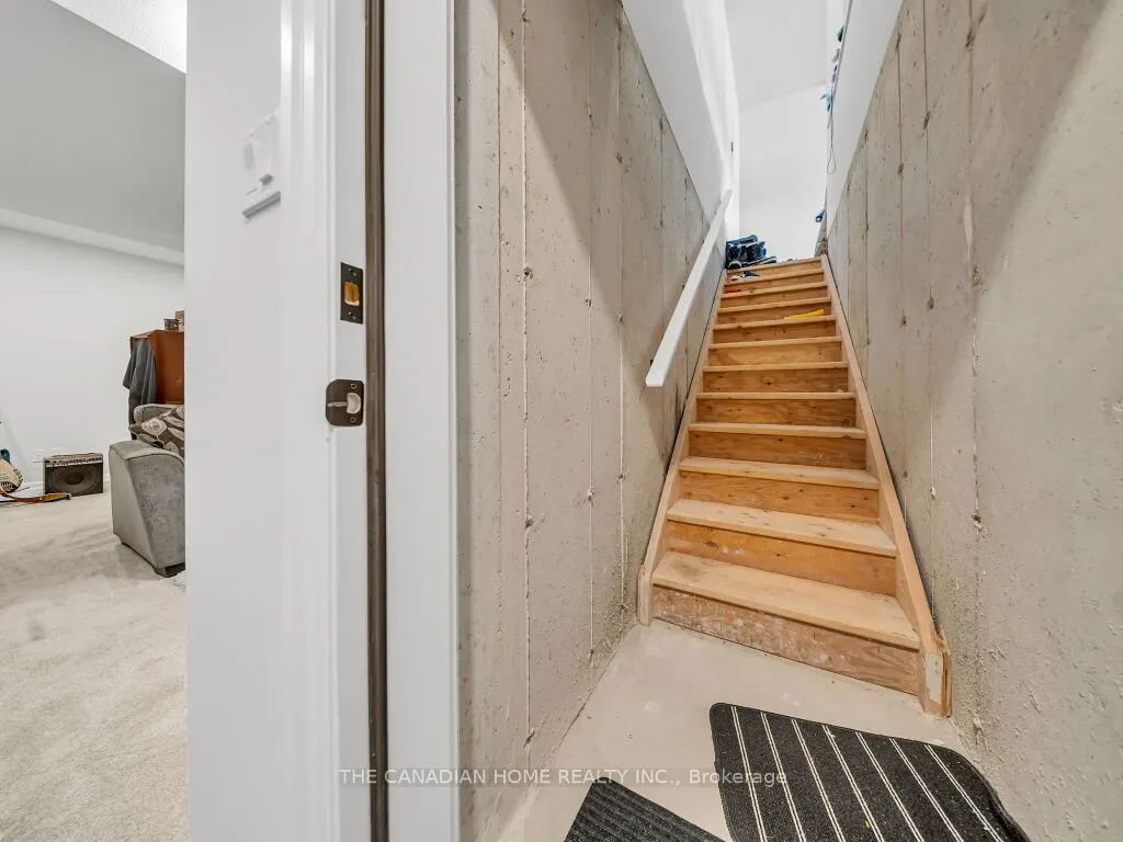 51 Keba Crescent N