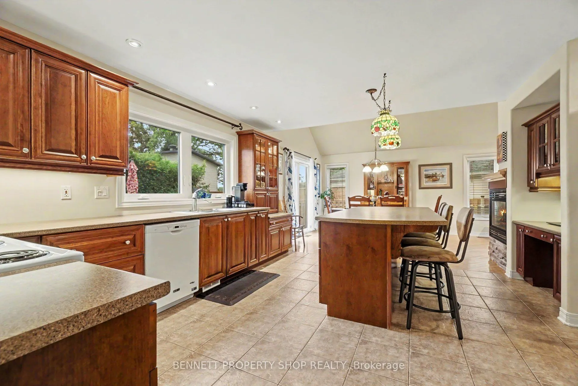 179 Sandra Crescent