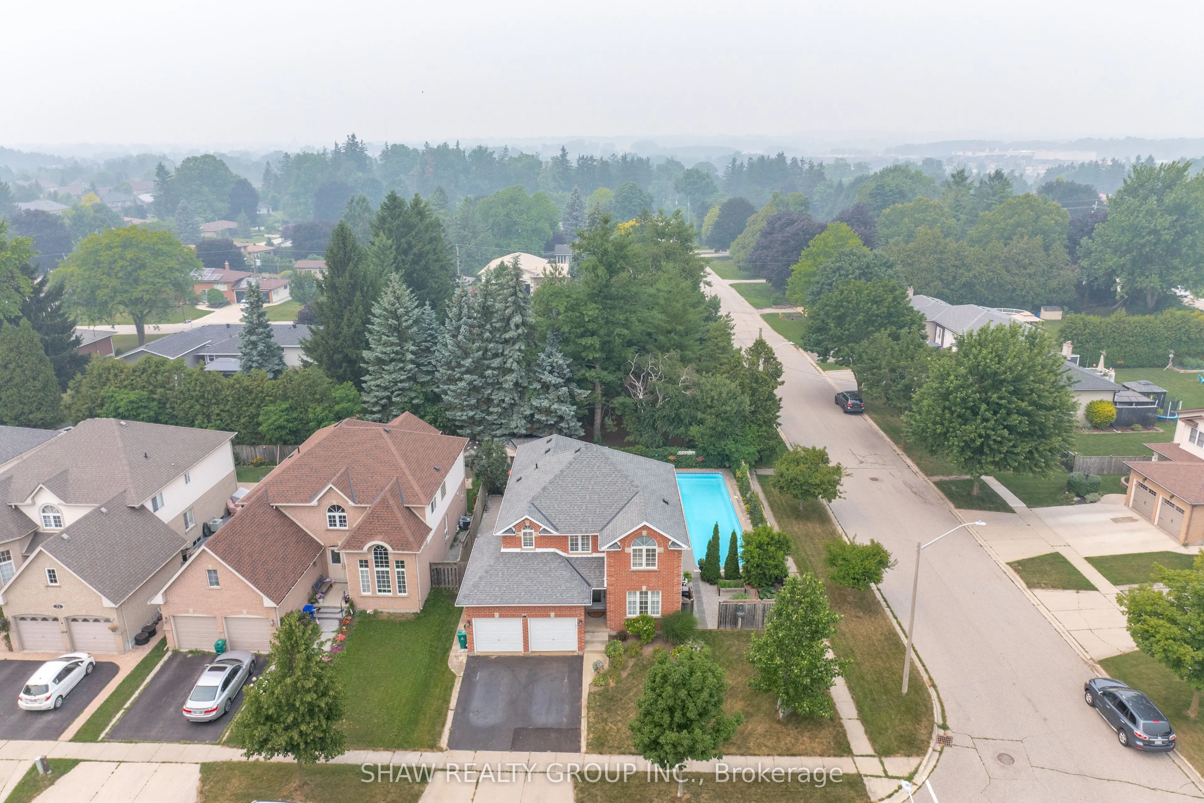 79 Beaverbrook Crescent