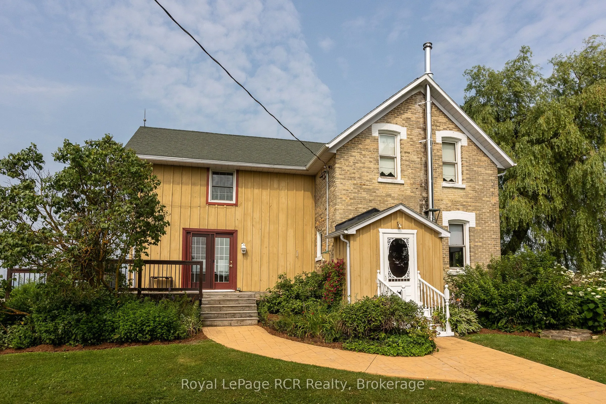 611808 Southgate Sideroad 61