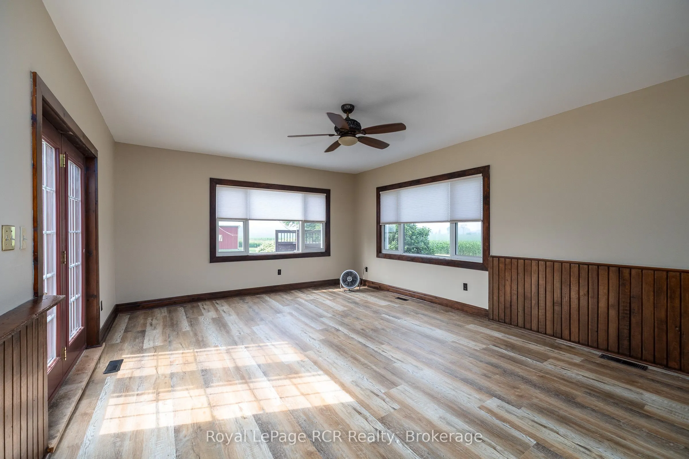 611808 Southgate Sideroad 61