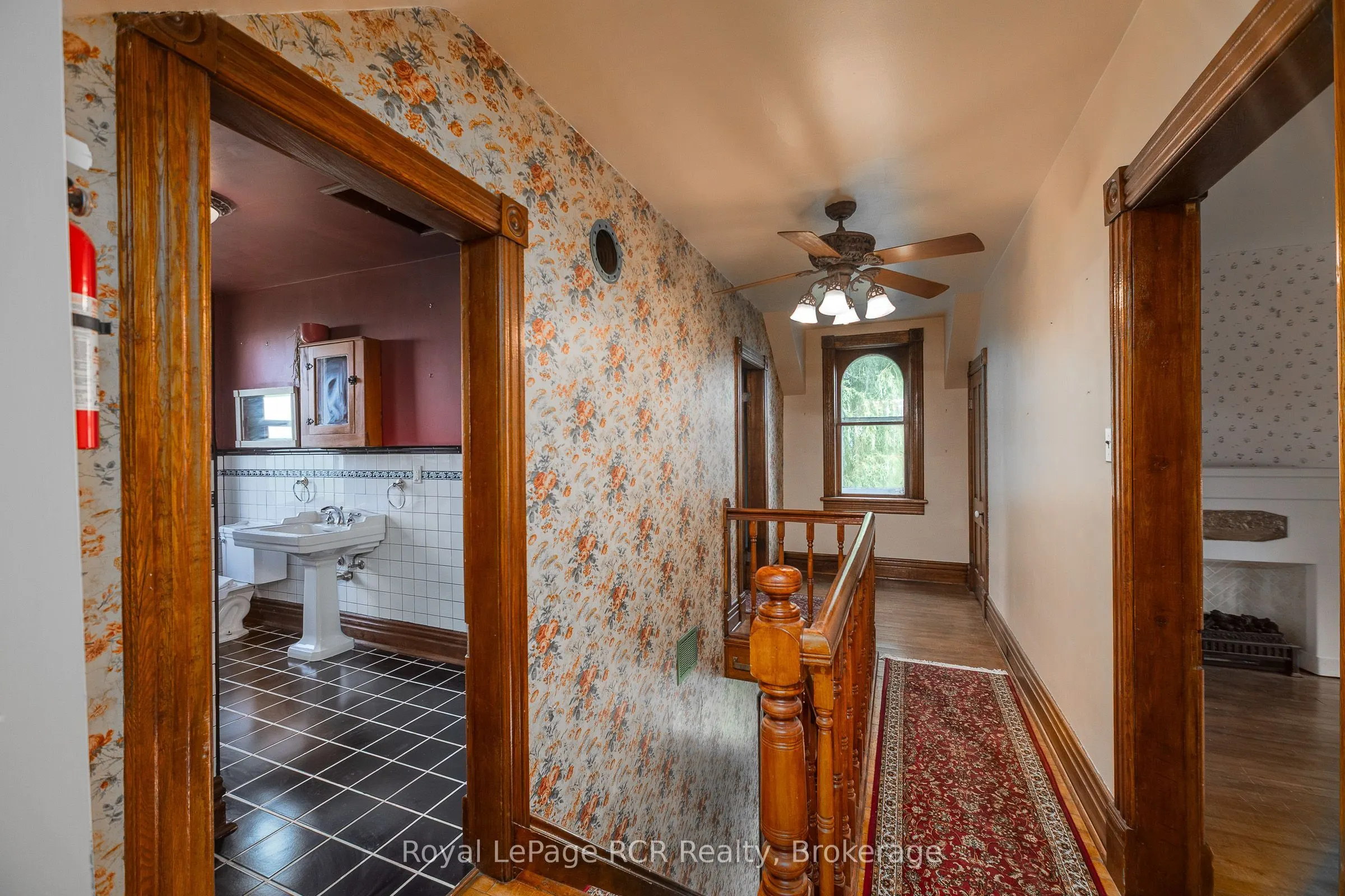 611808 Southgate Sideroad 61