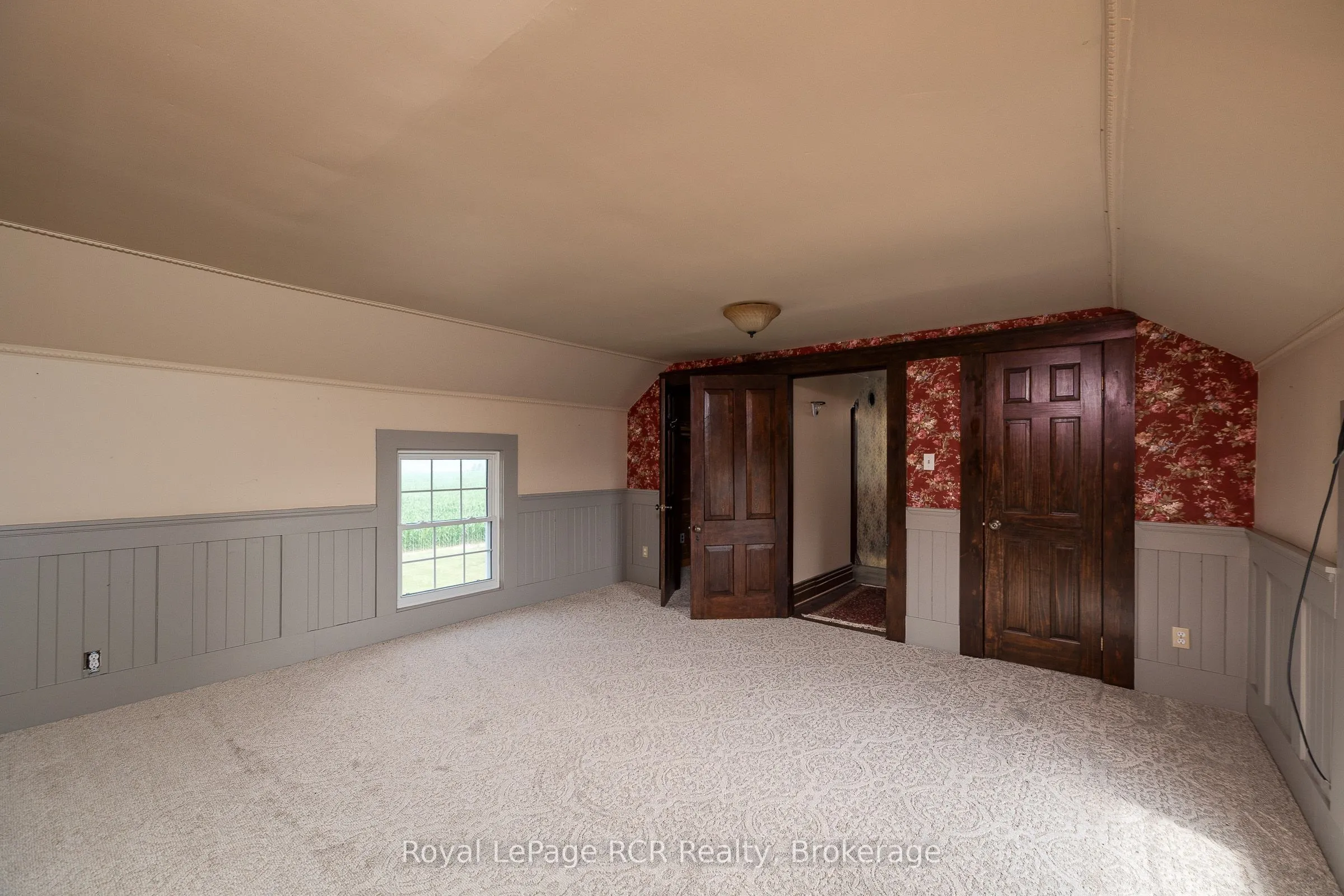 611808 Southgate Sideroad 61