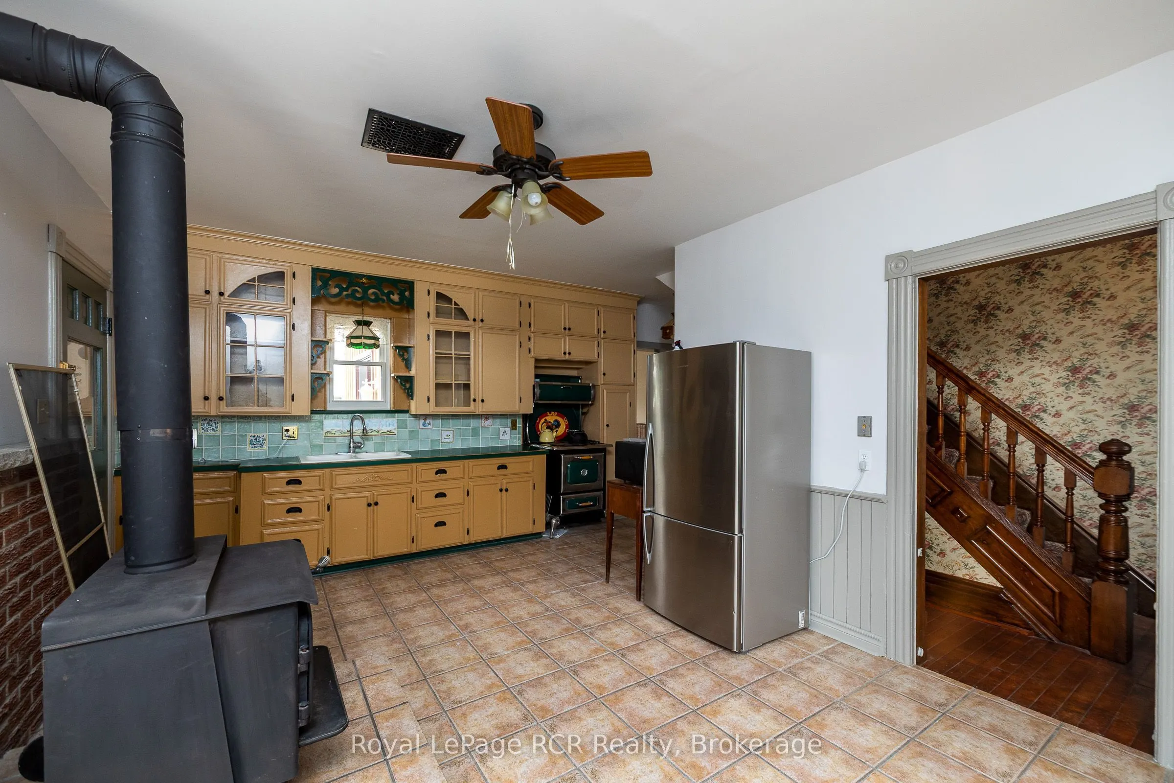 611808 Southgate Sideroad 61