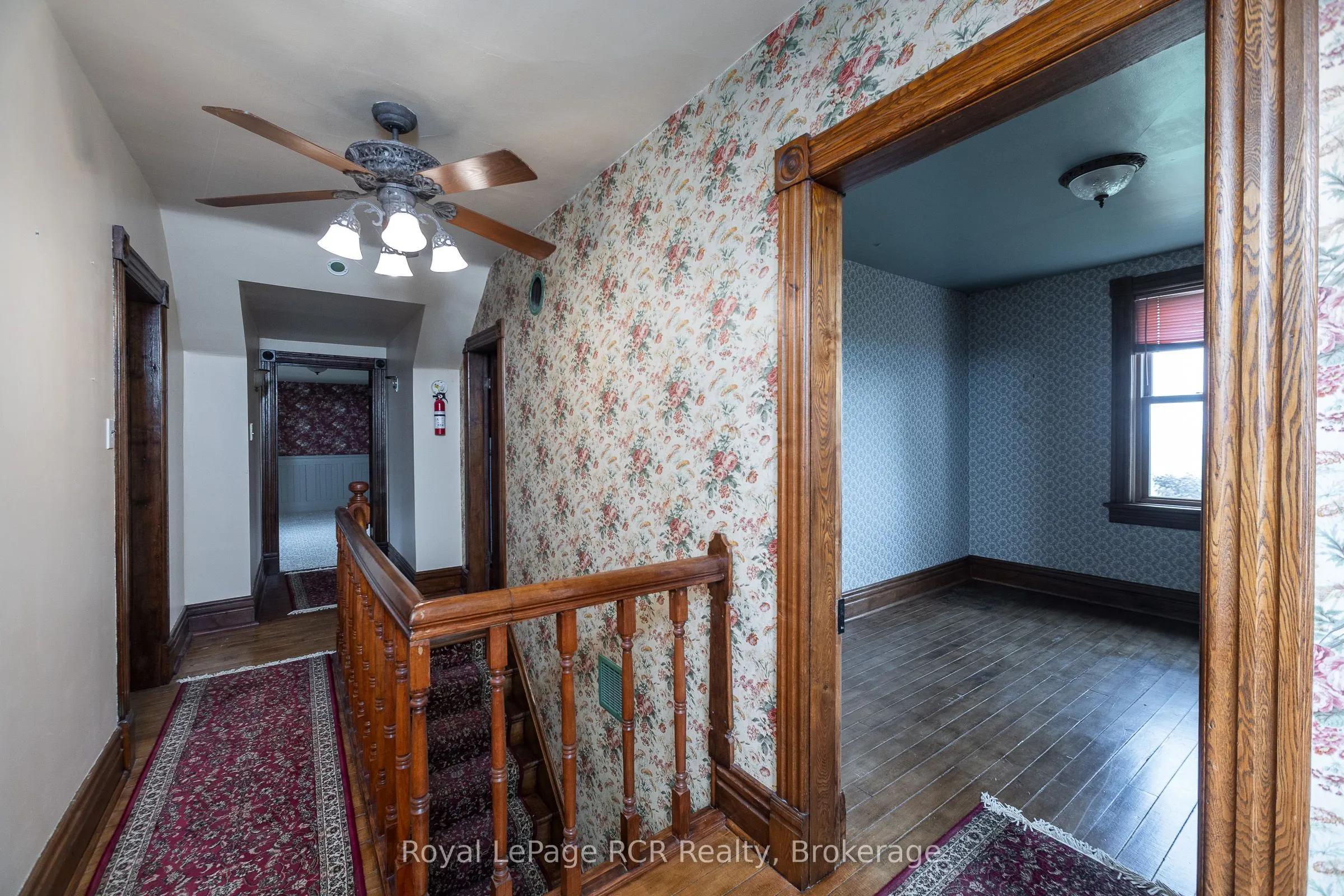 611808 Southgate Sideroad 61