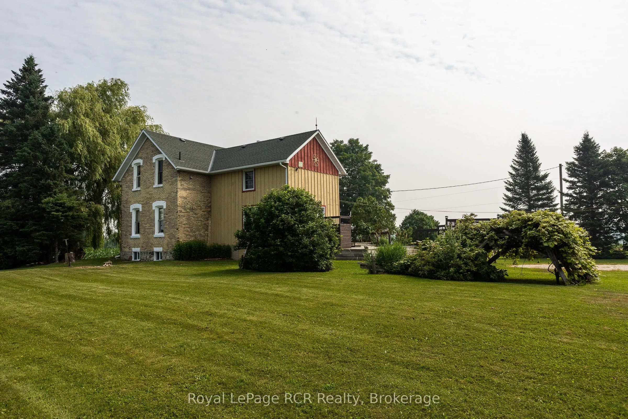 611808 Southgate Sideroad 61