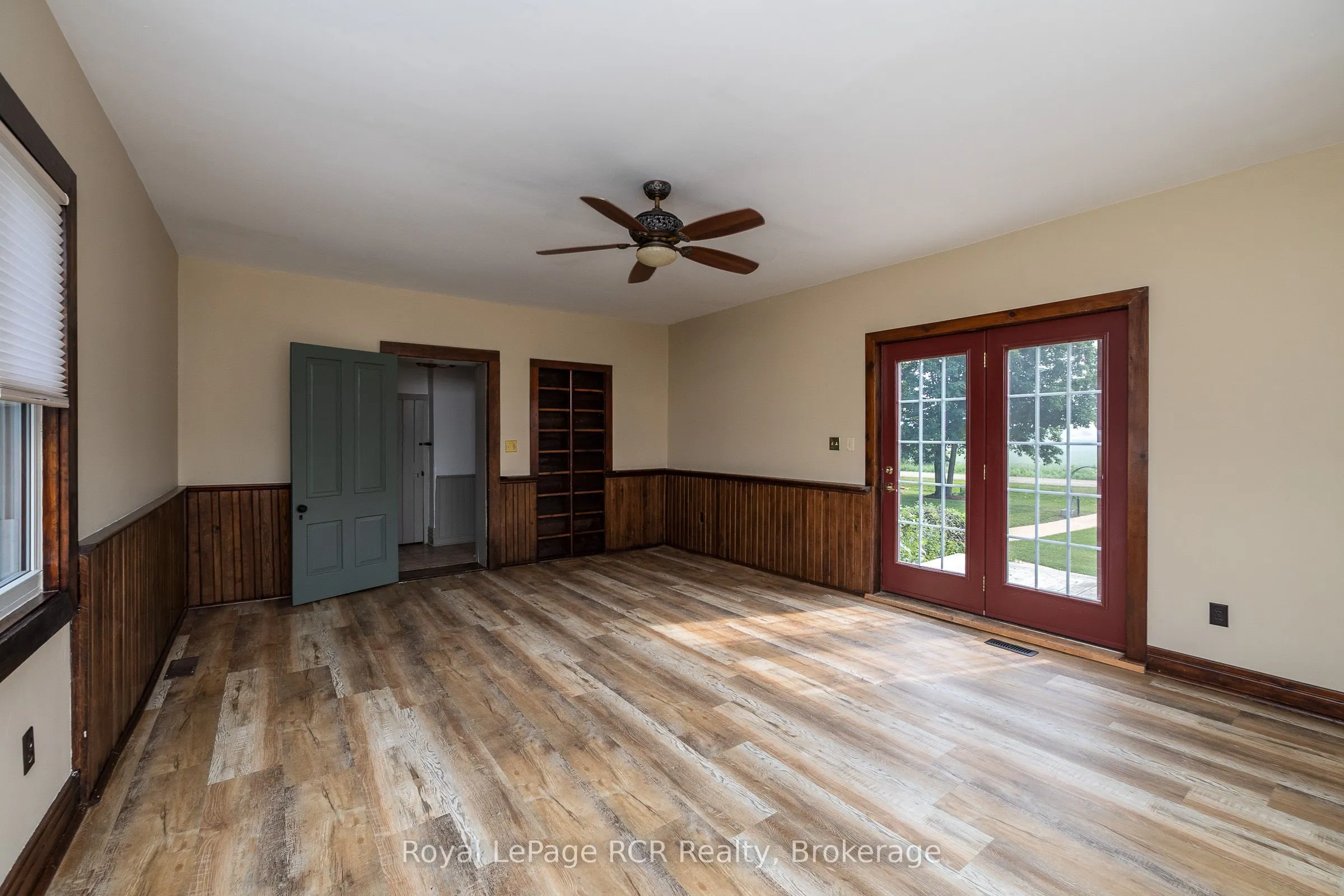611808 Southgate Sideroad 61