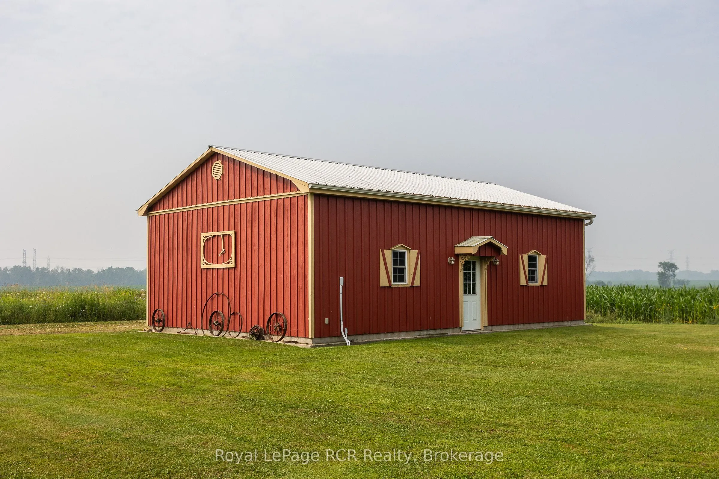 611808 Southgate Sideroad 61
