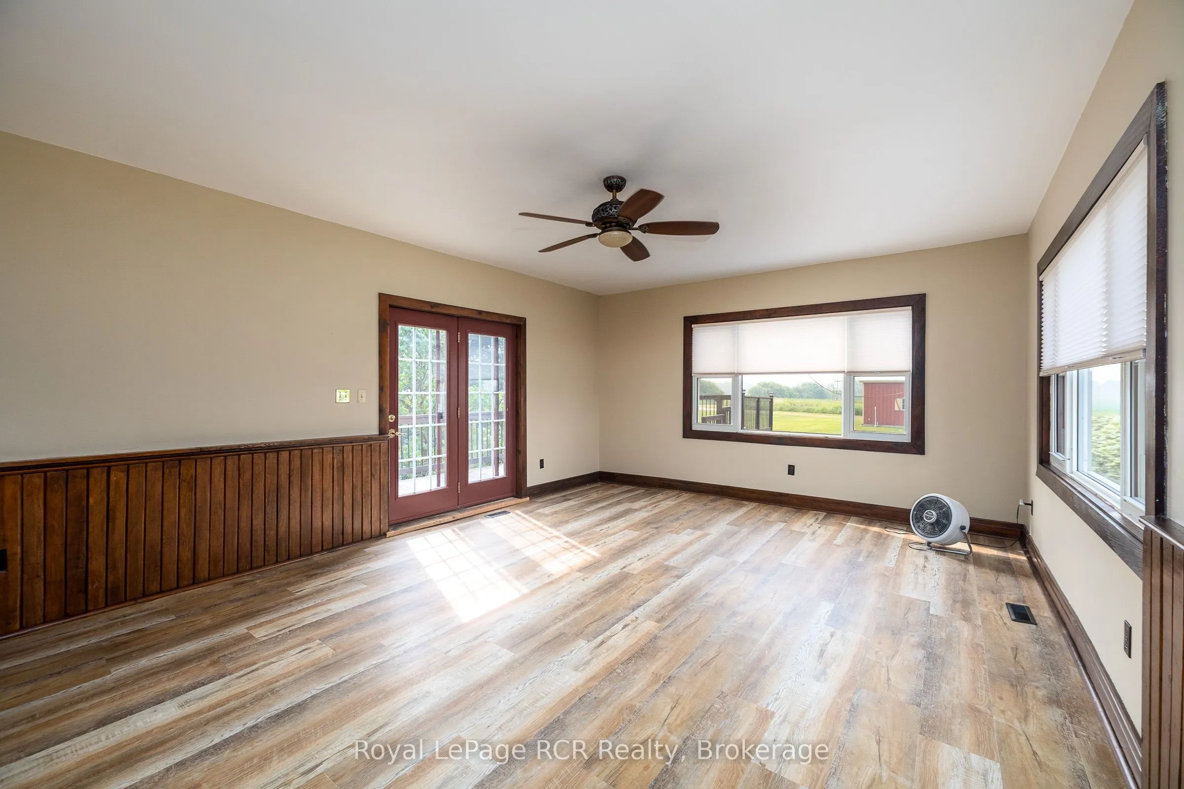 611808 Southgate Sideroad 61