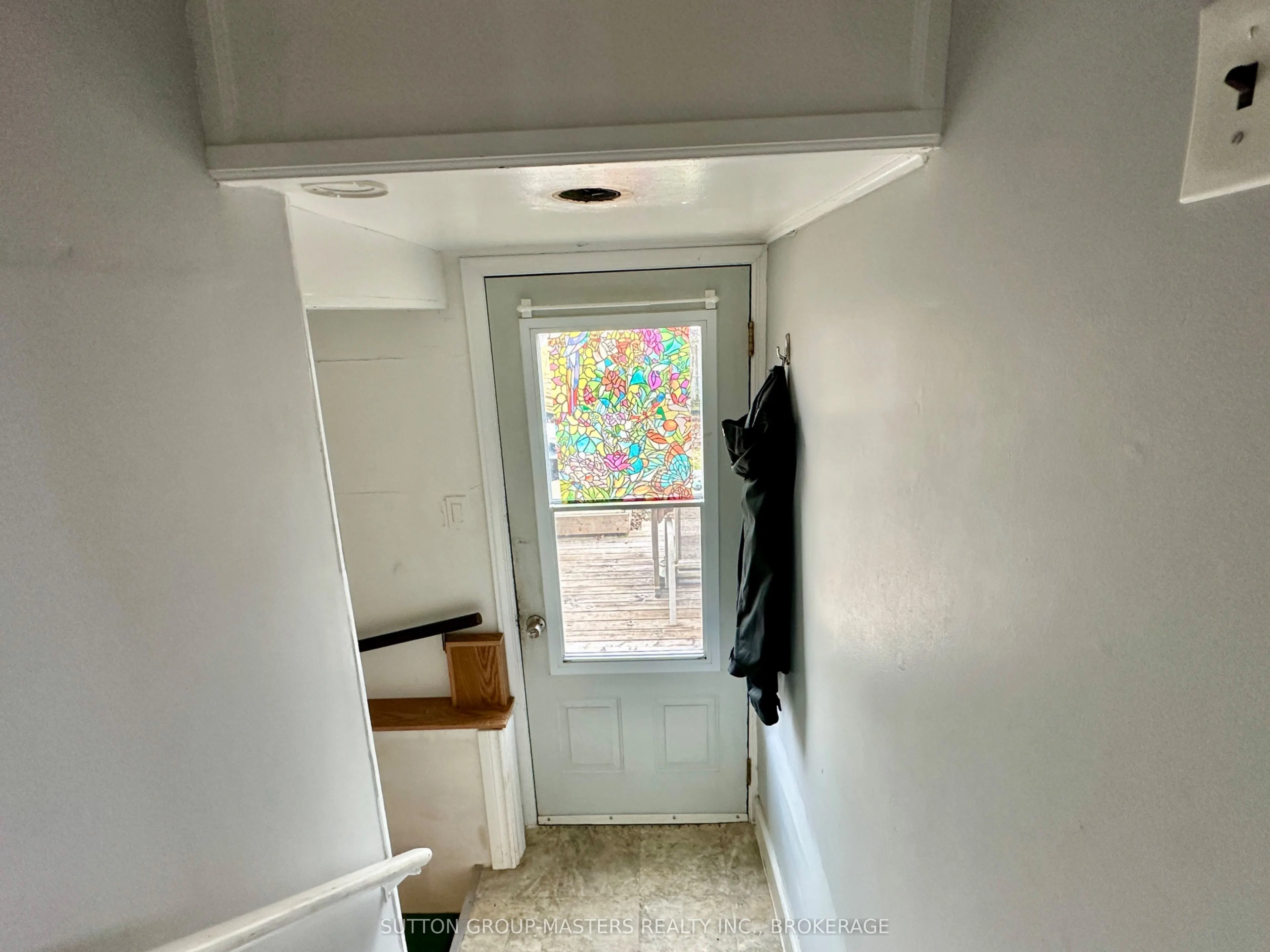 1666-1668 Victoria Street