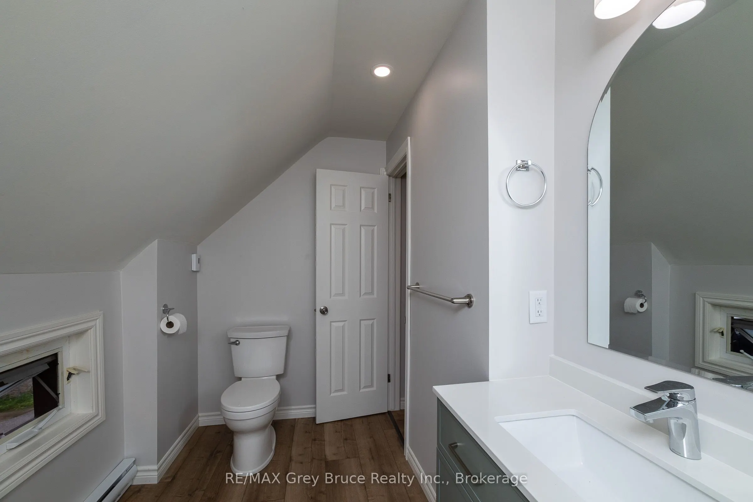 1131 3rd Avenue W