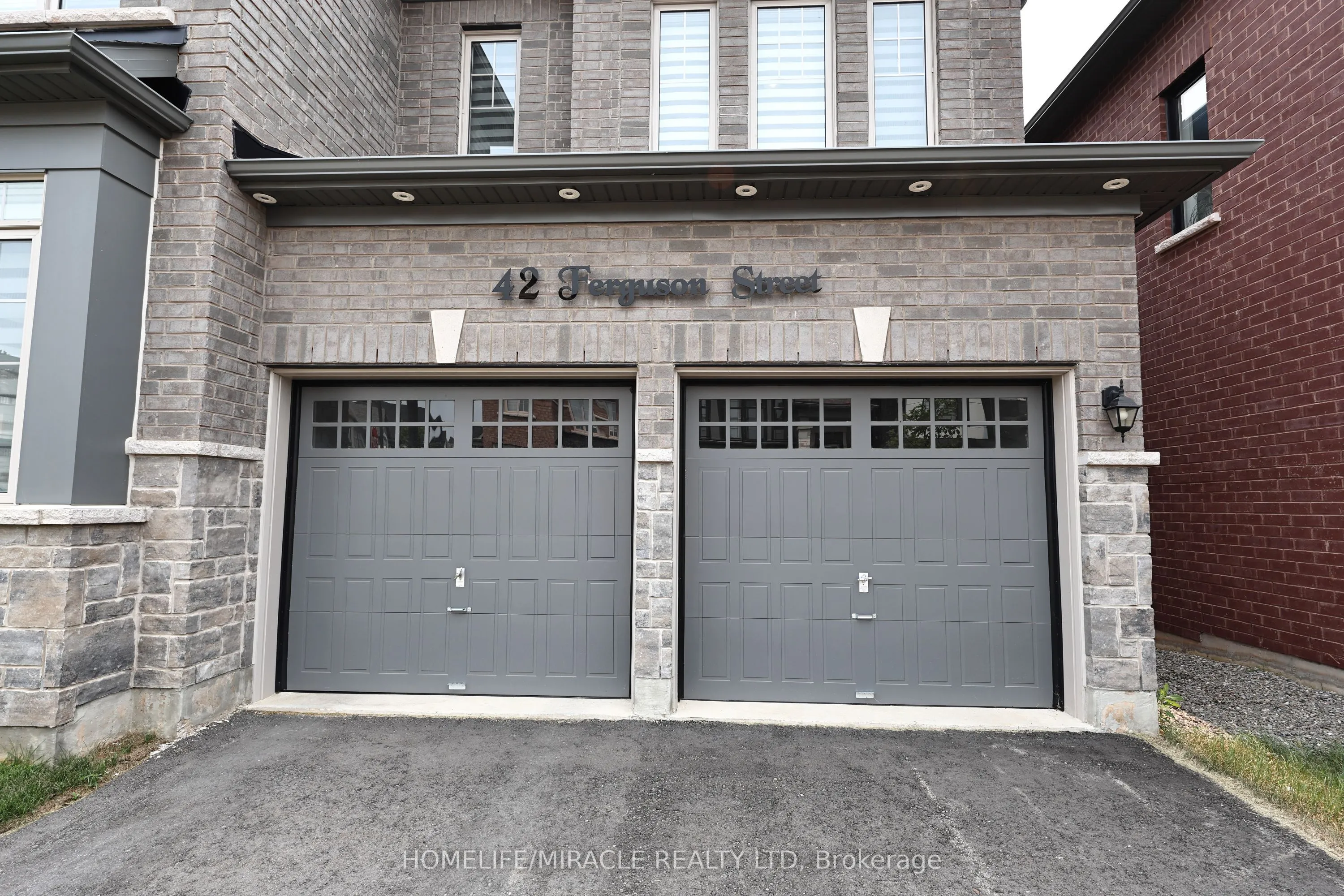 42 Ferguson Street