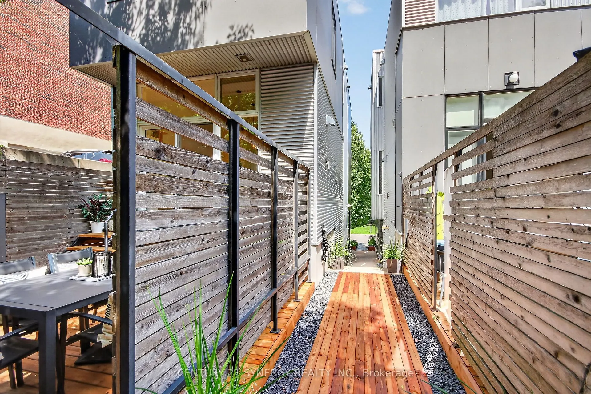 24 Stonehurst Avenue