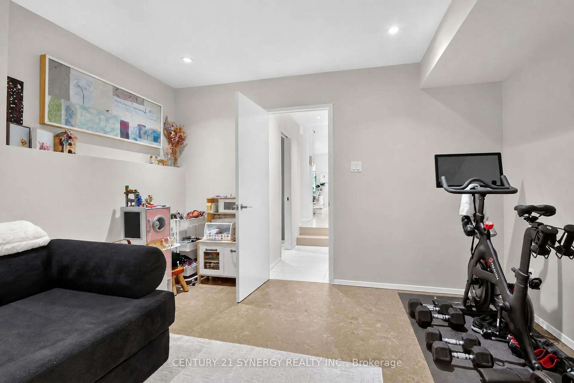24 Stonehurst Avenue