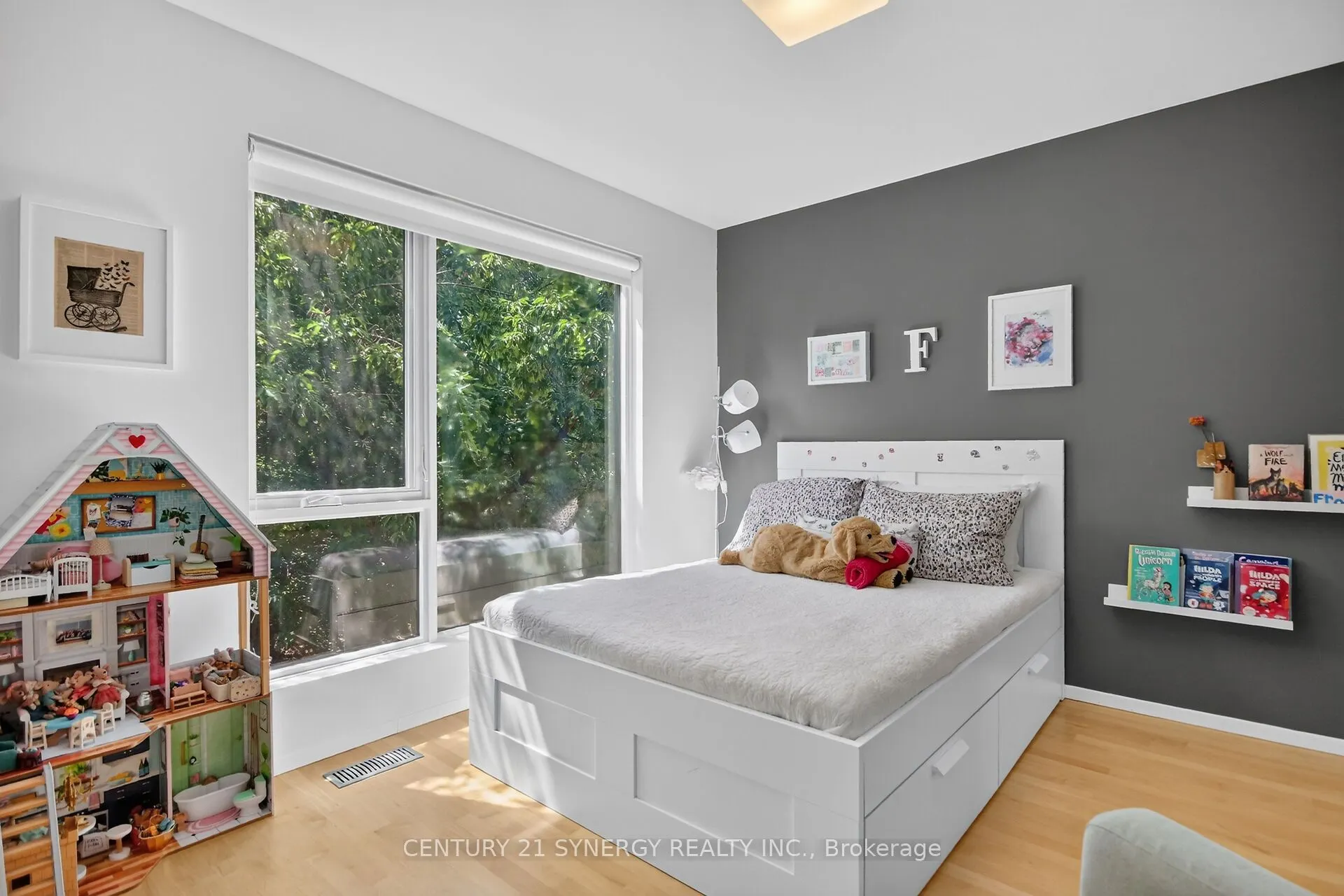 24 Stonehurst Avenue