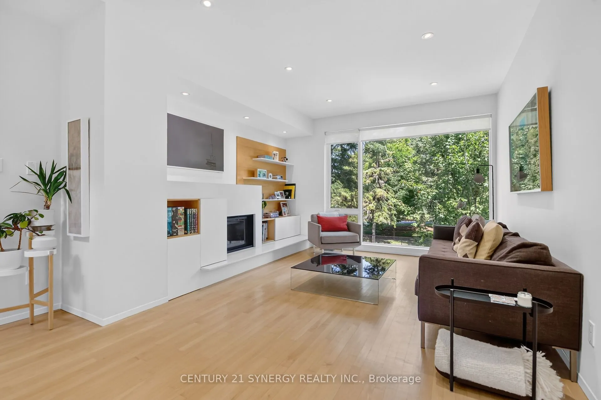 24 Stonehurst Avenue