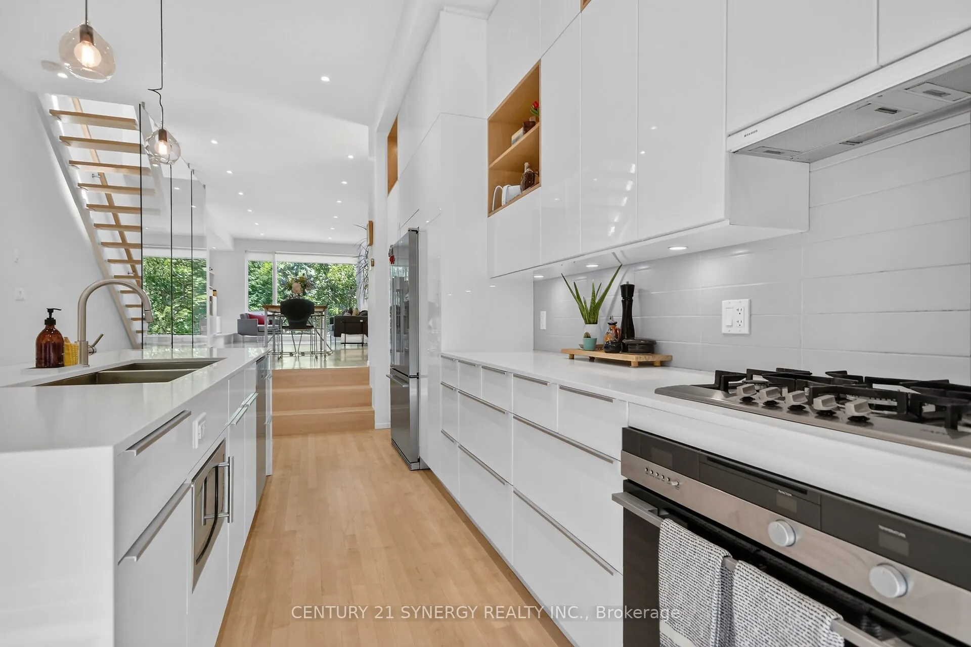 24 Stonehurst Avenue