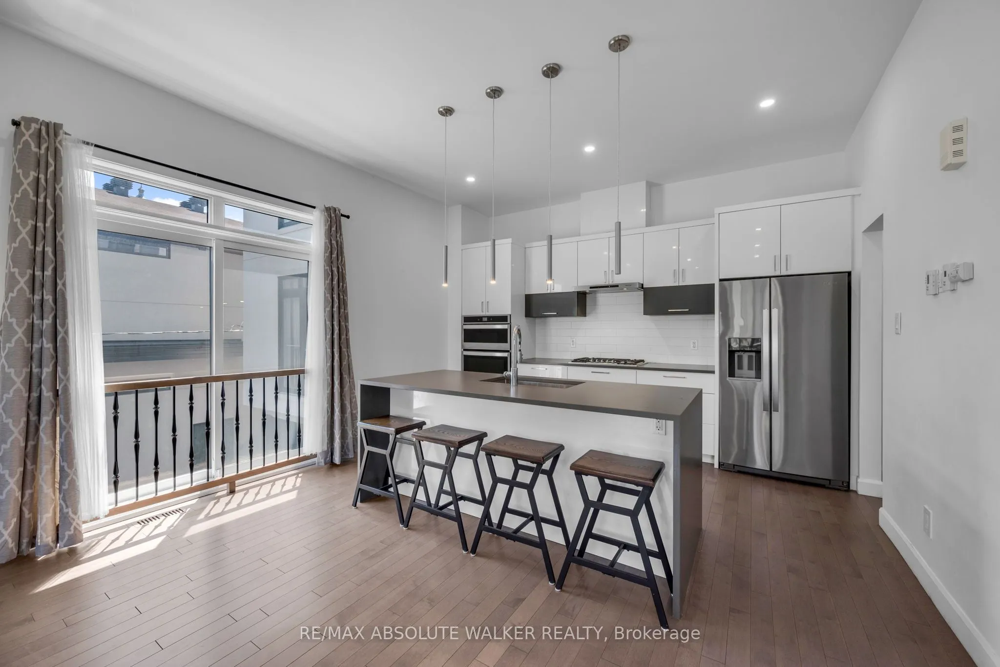 10 Chapleau Avenue #A