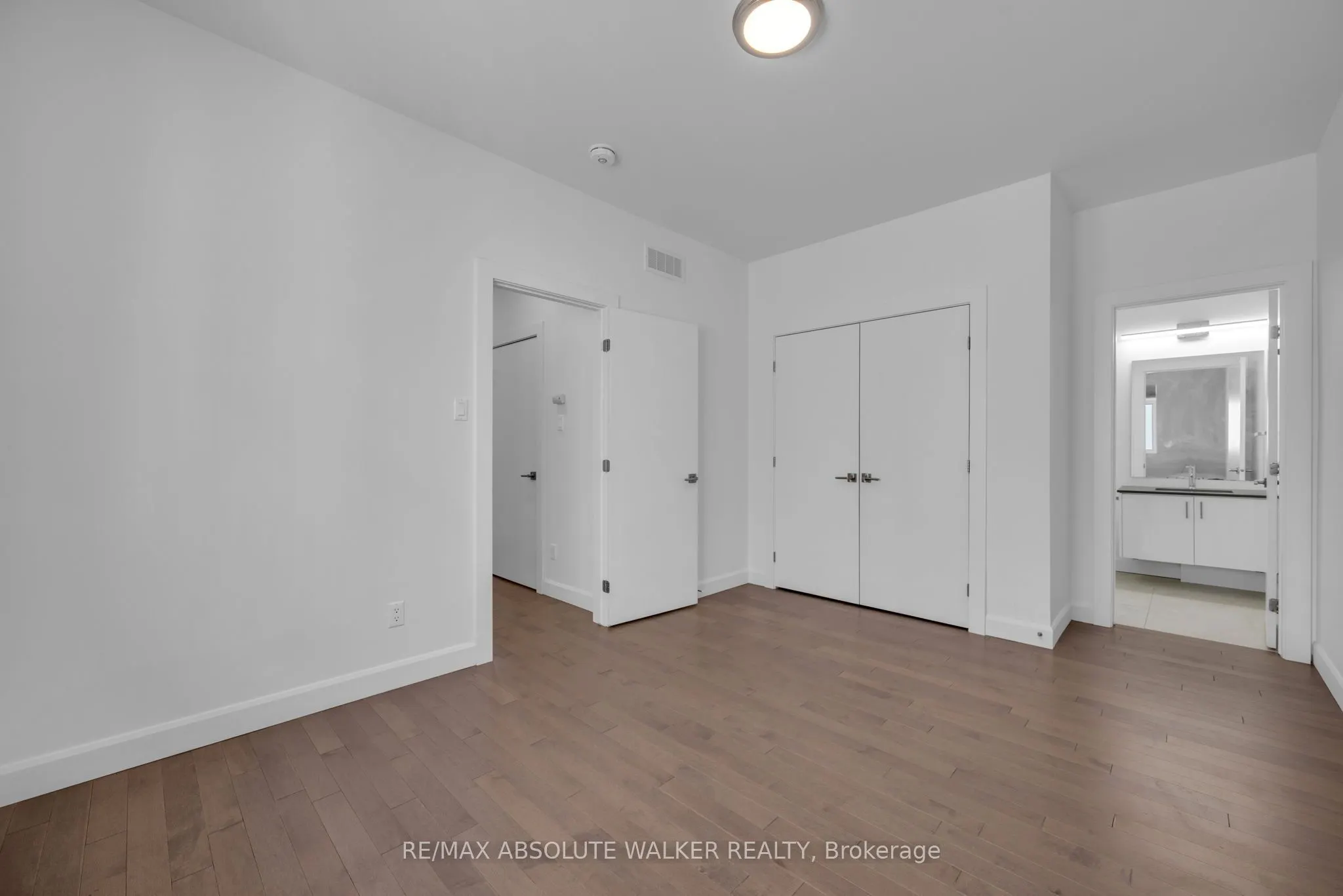 10 Chapleau Avenue #A
