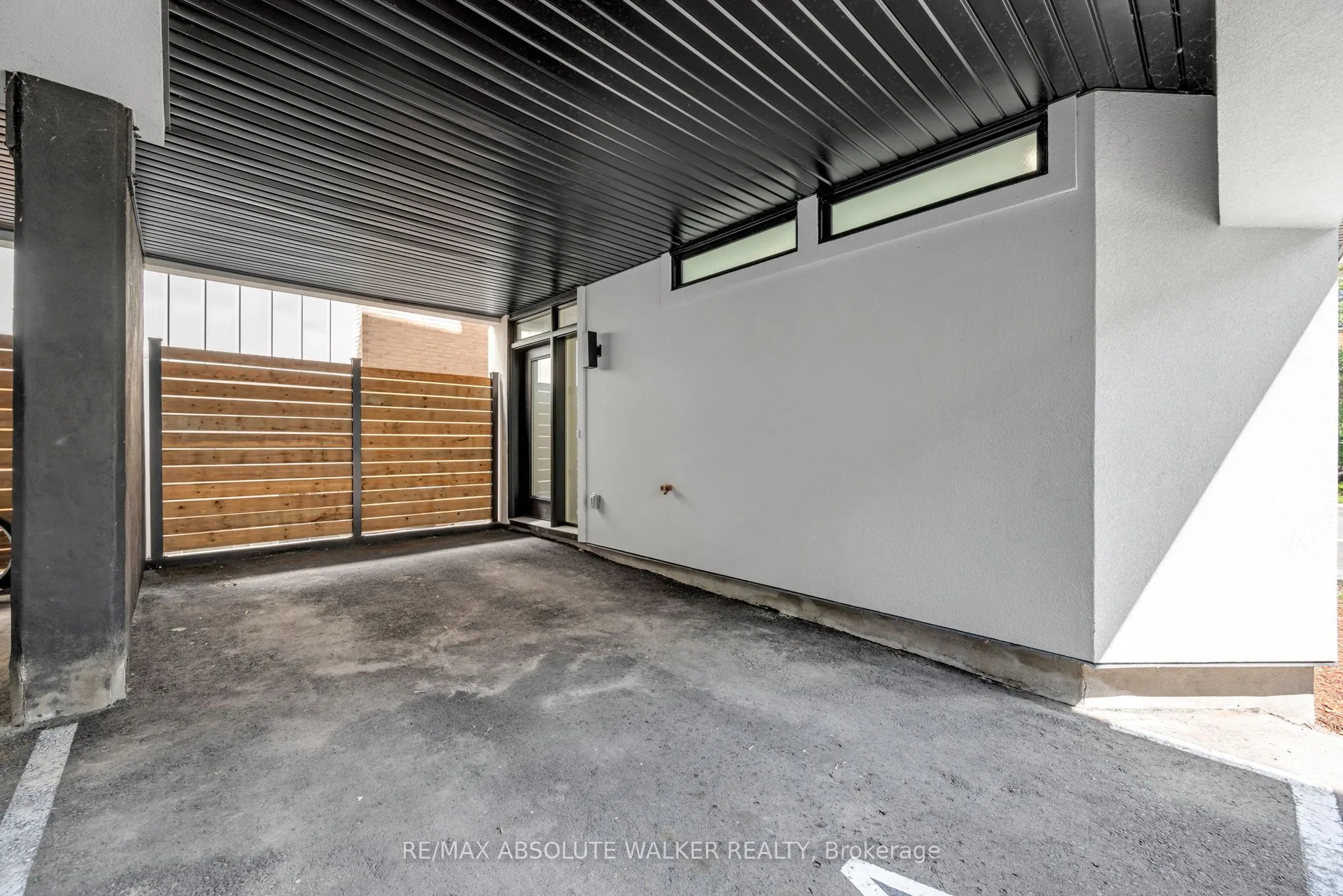 10 Chapleau Avenue #A